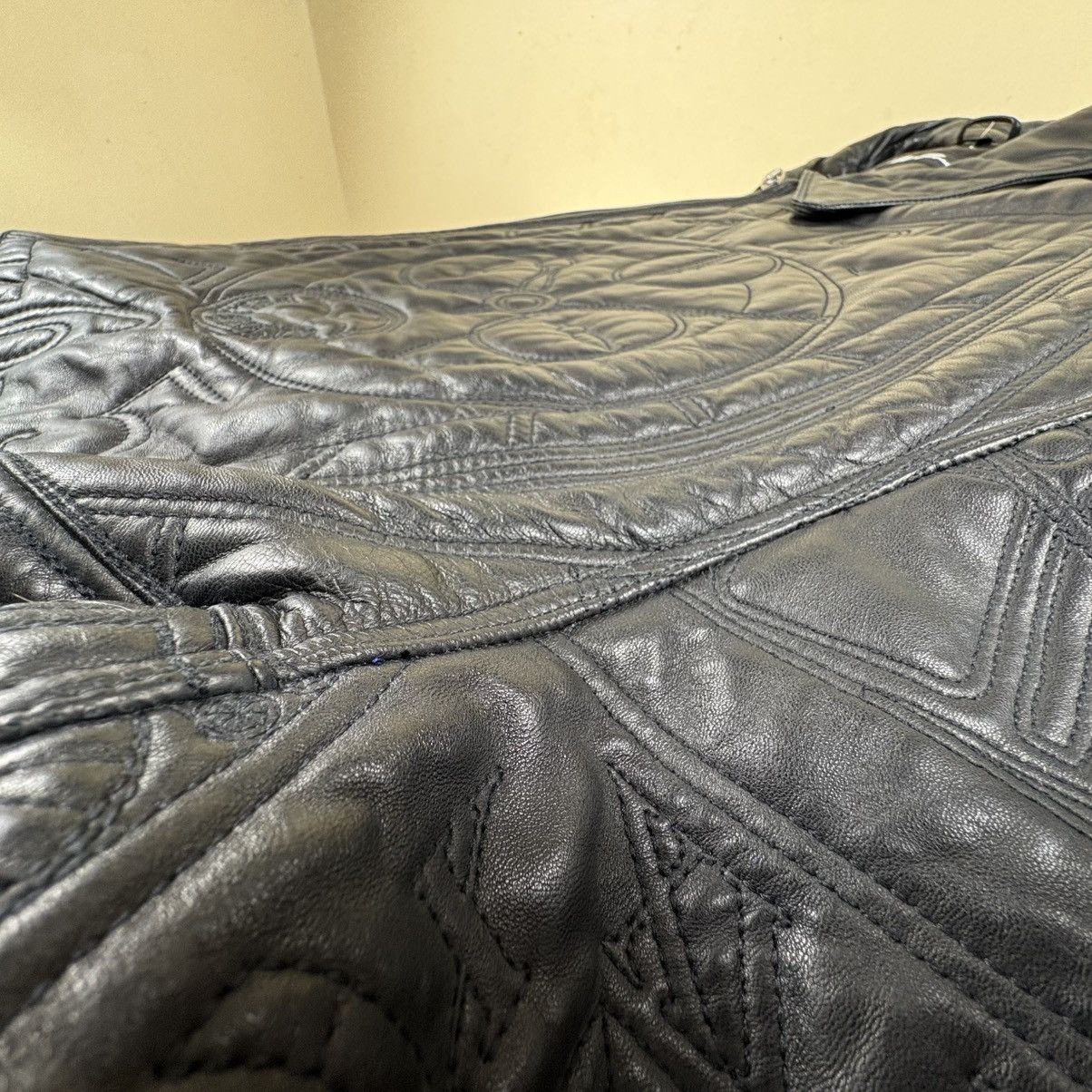 Marc Buchanan Vtg Marc Buchanan Pelle Pelle Embossed Hip Hop Bomber 56 Size US XXL / EU 58 / 5 - 25 Thumbnail