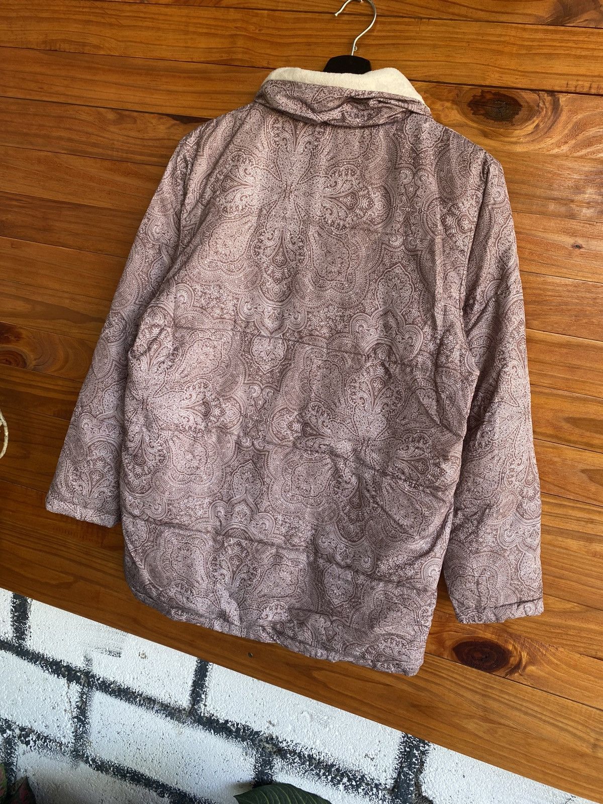 Japanese Brand Vintage Paisley Quilted Jacket with Faux Fur Collar - Women Size M / US 6-8 / IT 42-44 - 8 Thumbnail