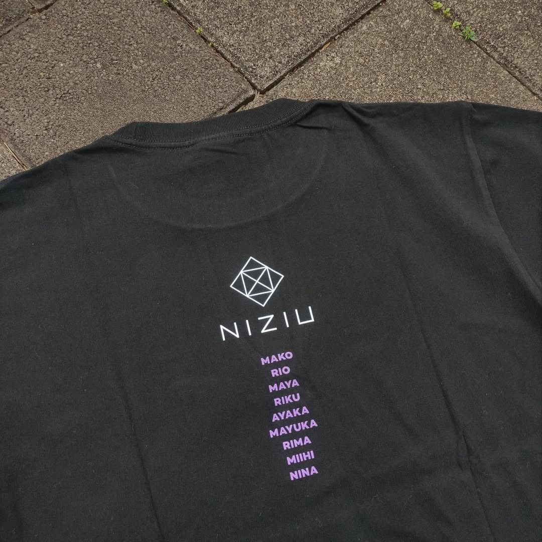 Band Tees Niziu KCON 2022 Tee Size US M / EU 48-50 / 2 - 2 Thumbnail