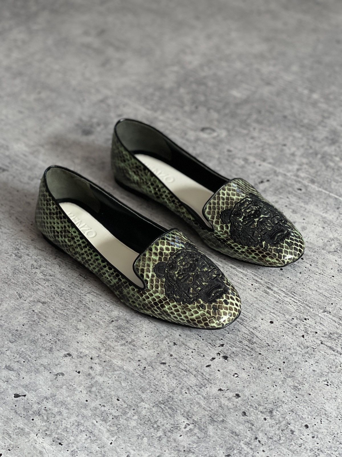 Kenzo Kenzo Green Loafers Size 35 - Snake Skin Effect with Tiger Size US 4 / IT 34 - 1 Thumbnail