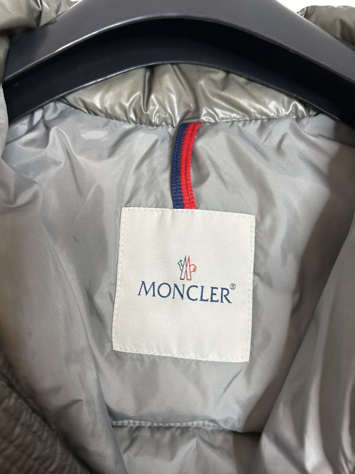 Moncler Moncler jacket Size S / US 4 / IT 40 - 2 Thumbnail