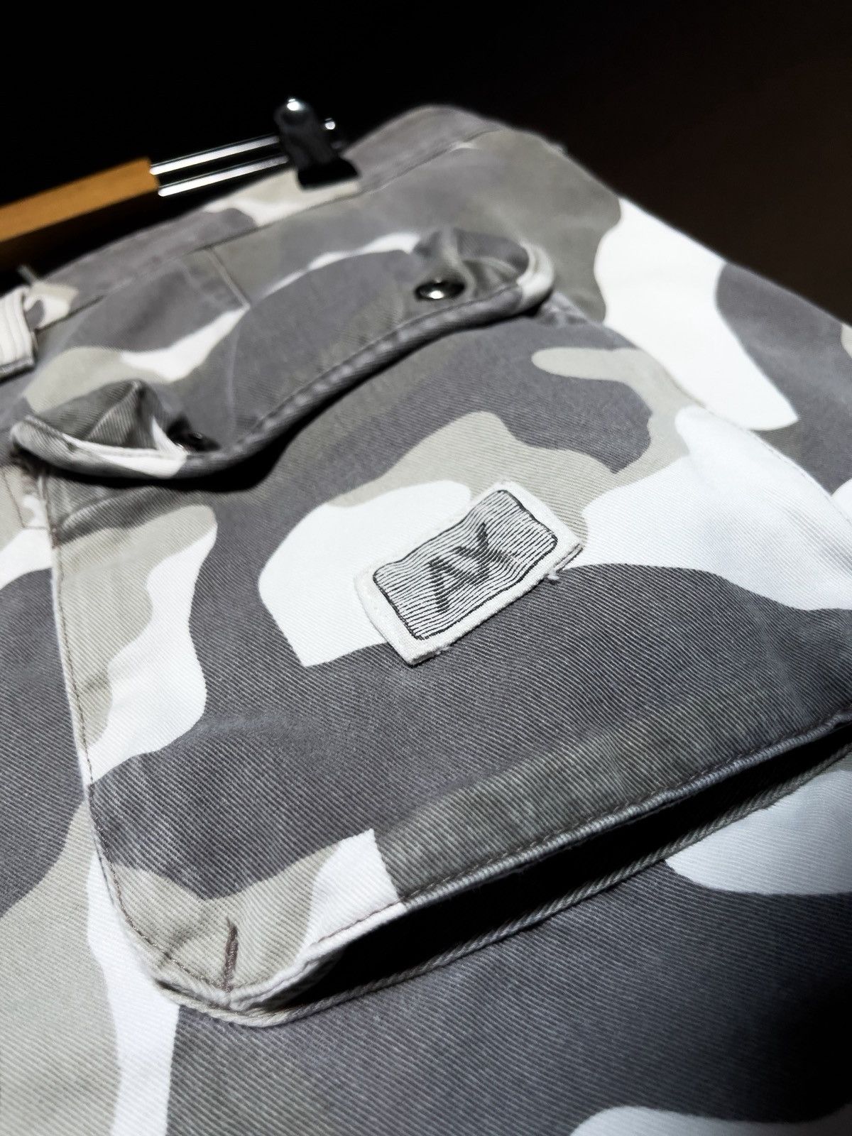 Armani Exchange Armani Exchange Camo Military Cargo Shorts Size US 32 / EU 48 - 1 Thumbnail