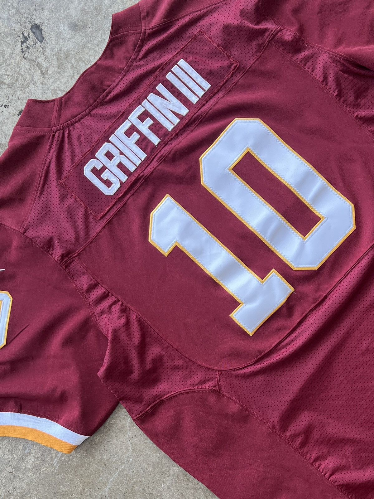 NFL Nike NFL Washington Redskins Robert Griffin III Jersey XXL Size US XXL / EU 58 / 5 - 1 Thumbnail