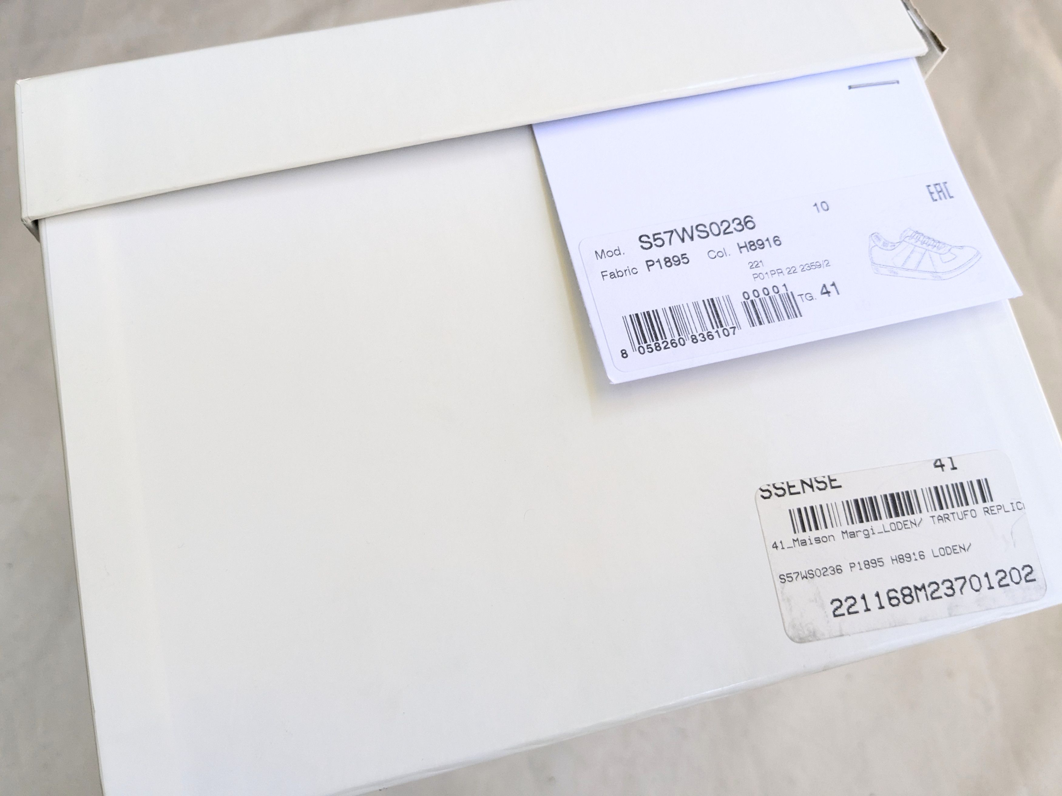 Maison Margiela Maison Margiela GAT Replica White Gray 8 41 Low Tops Size US 8 / EU 41 - 21 Thumbnail