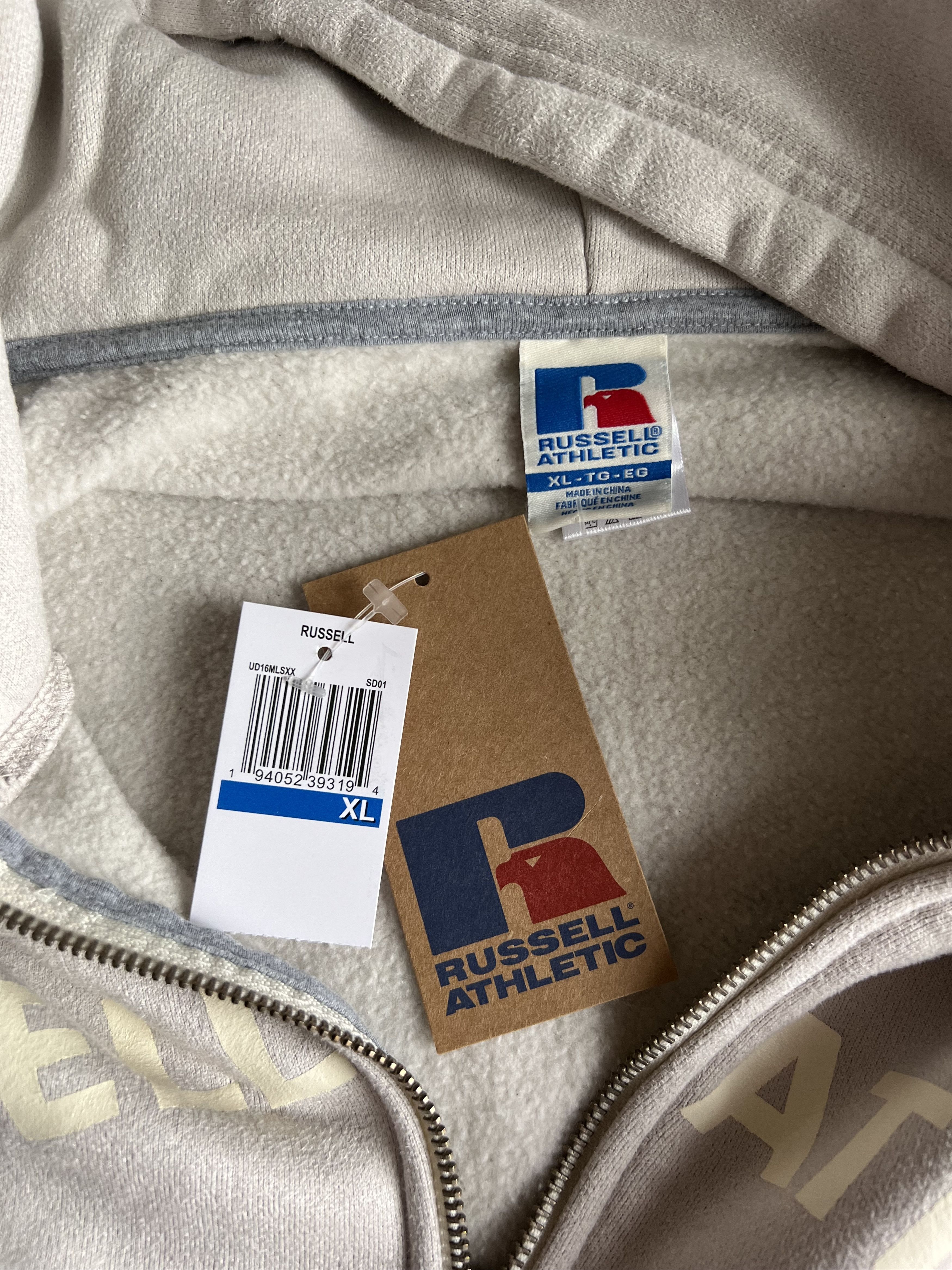 Russell Athletic Russell Athletic Arch Logo Full Zip Sweatshirt Size US XL / EU 56 / 4 - 8 Thumbnail