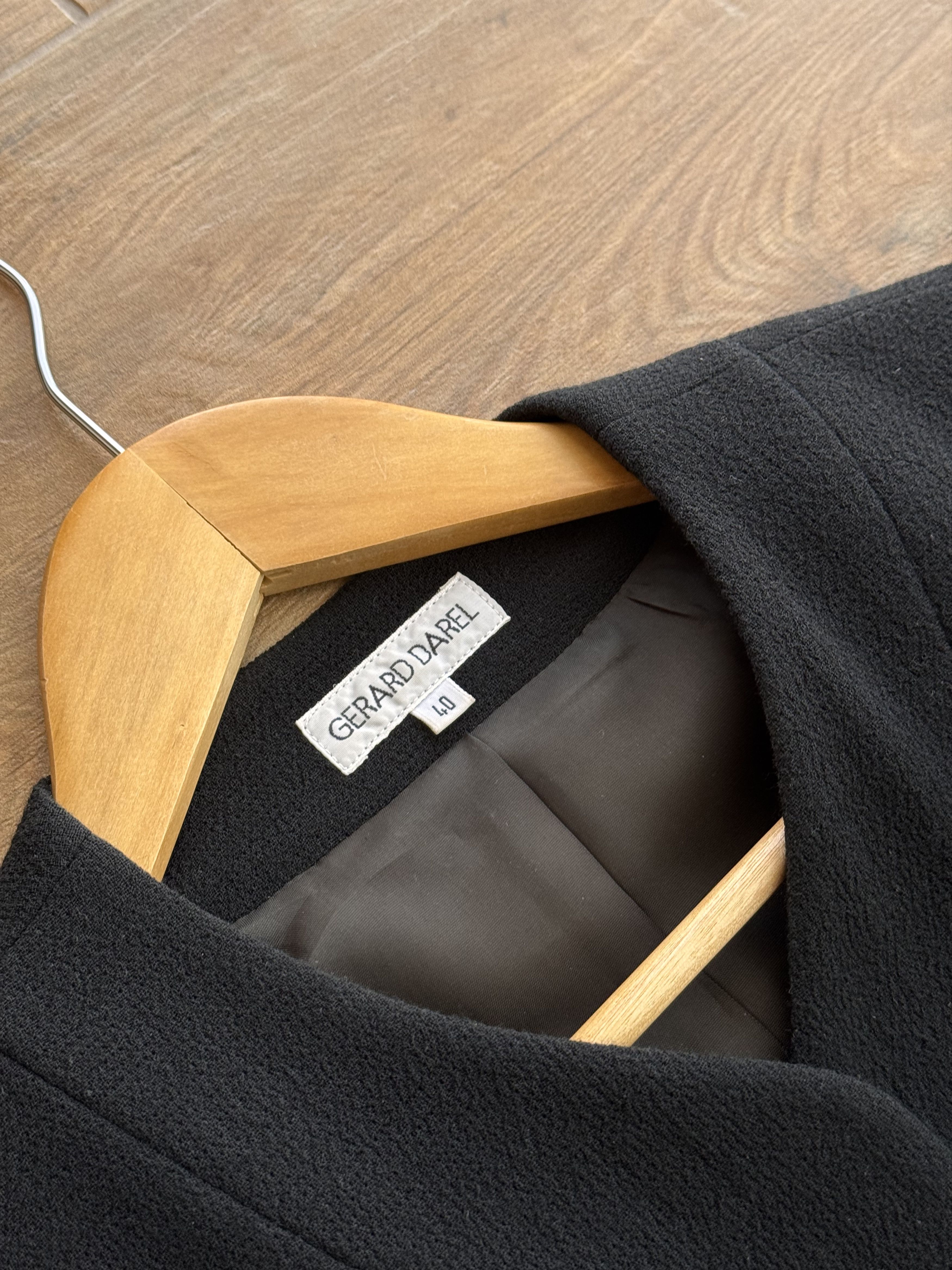 Gerard Darel Vintage Gerard Darel Luxury Wool Black Skirt Suit Size M / US 6-8 / IT 42-44 - 6 Thumbnail