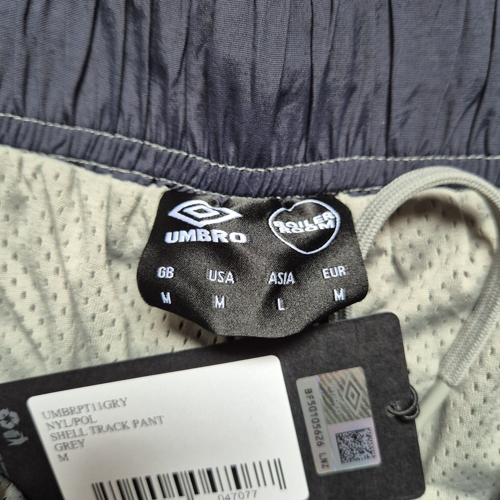 Umbro Umbro x Boiler Room Track Set Grey Brand New SS25 Size US M / EU 48-50 / 2 - 9 Thumbnail
