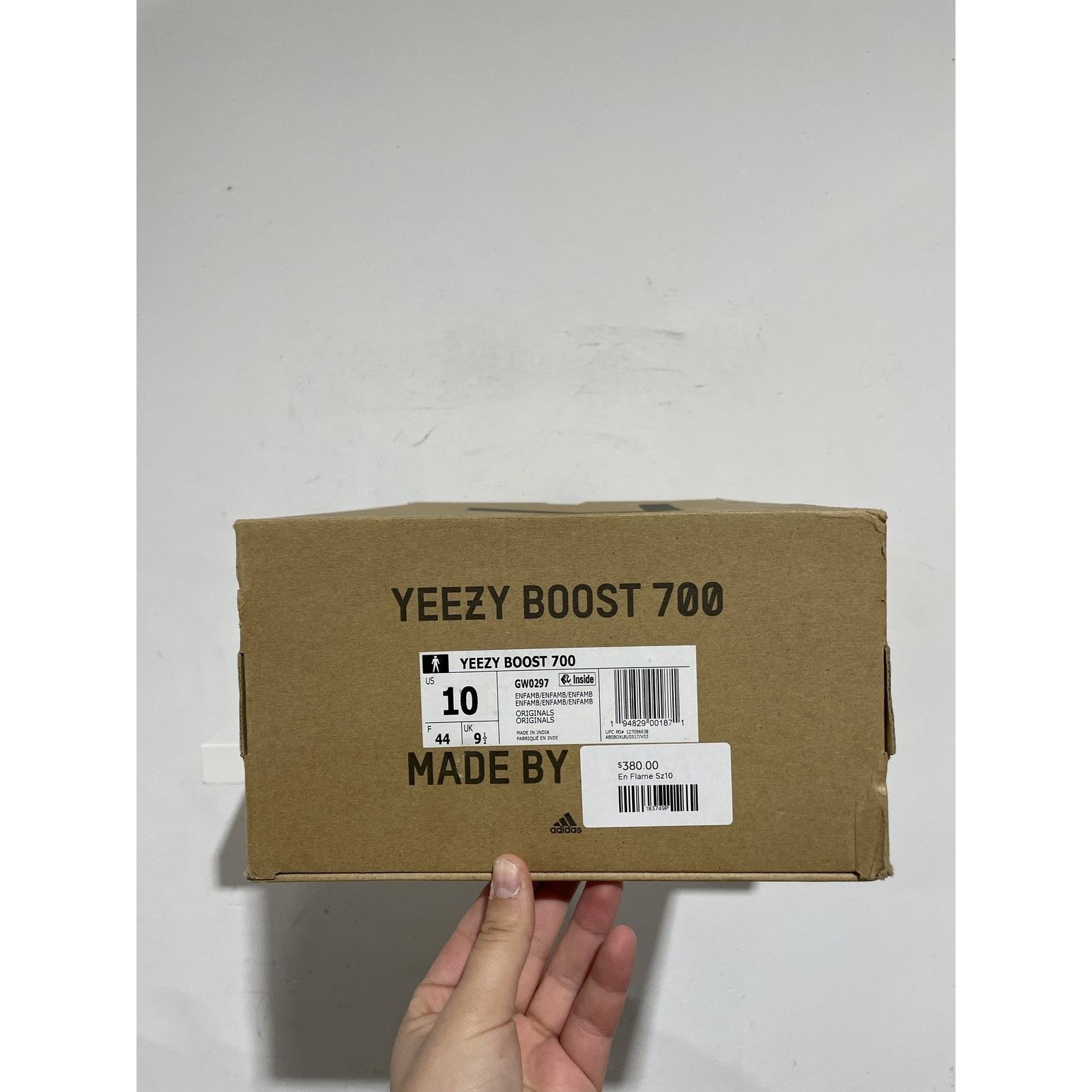 Adidas ADIDAS YEEZY 700 ENFLAME SIZE 10 PREOWNED Size US 10 / EU 43 - 7 Thumbnail