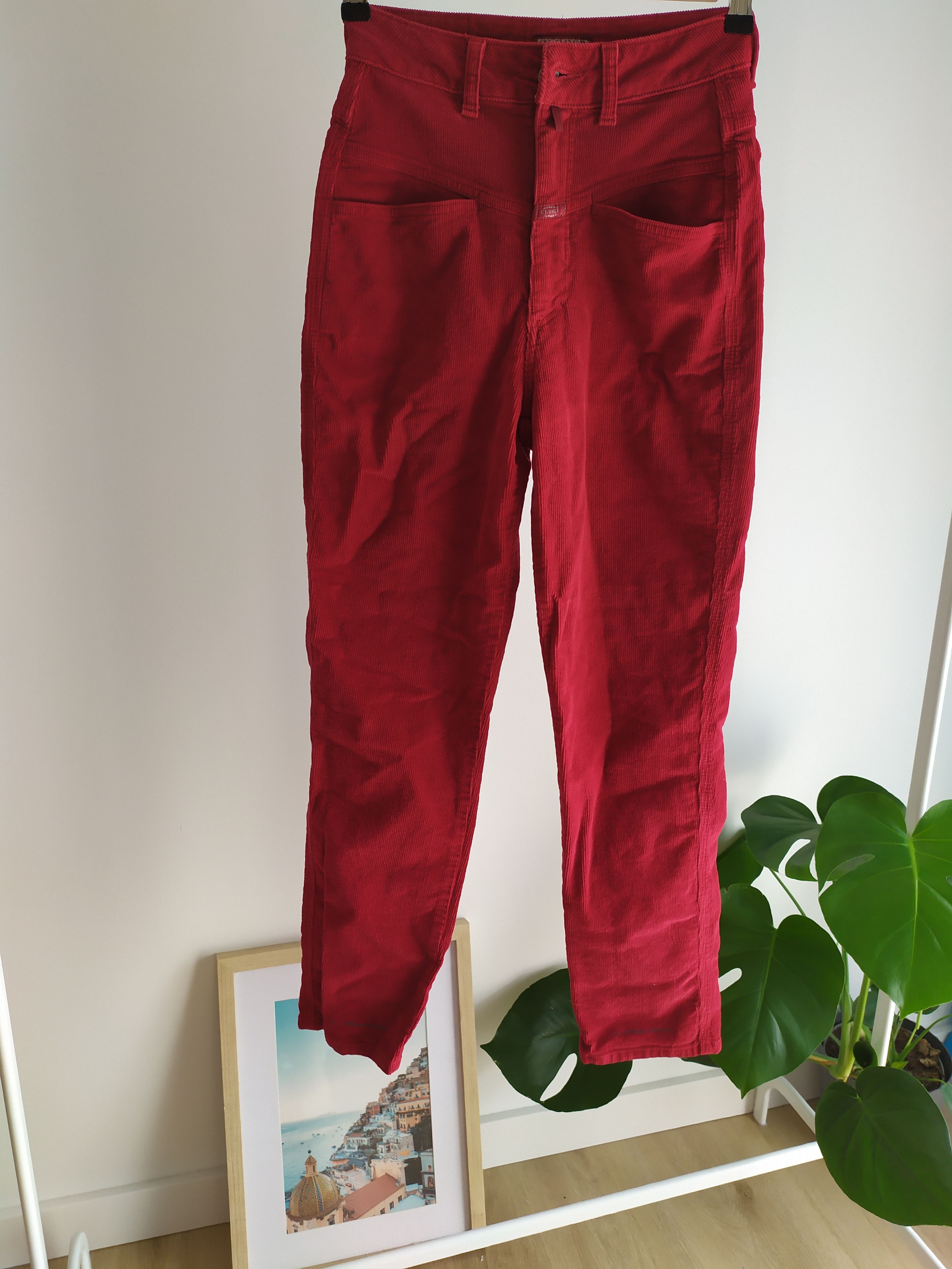 CLOSED Closed Pedal Pusher Jeans Straight leg red corduroy trousers Size 28" / US 6 / IT 42 - 1 Thumbnail
