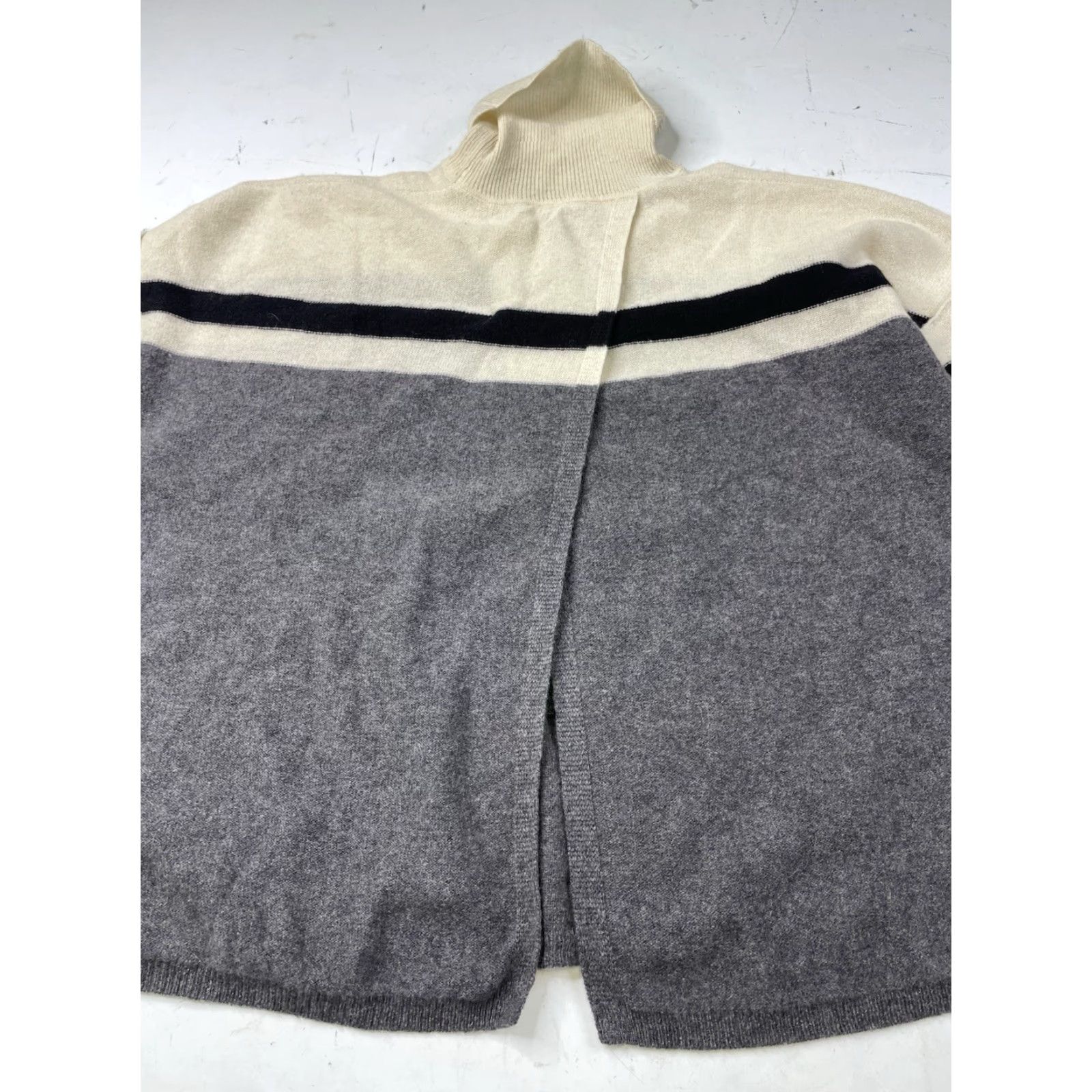Bloomingdale's Bloomingdale's Sweater Womens XS Striped Cashmere Turtleneck Pullover Soft Open Multicolor Classic Preppy Knits Size XS / US 0-2 / IT 36-38 - 7 Thumbnail