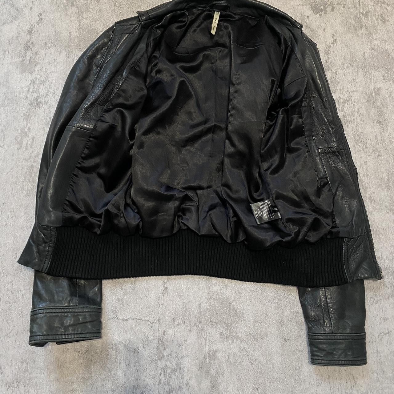Other Black leather bomber jacket with velvet details Size US S / EU 44-46 / 1 - 3 Thumbnail