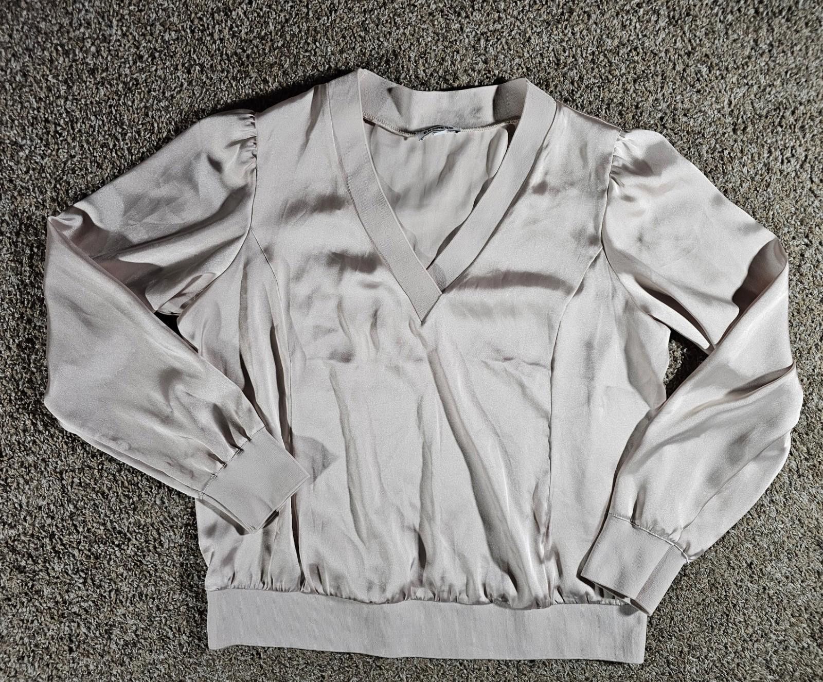 Express Express Beige Large Vneck Pullover Size L / US 10 / IT 46 - 1 Thumbnail