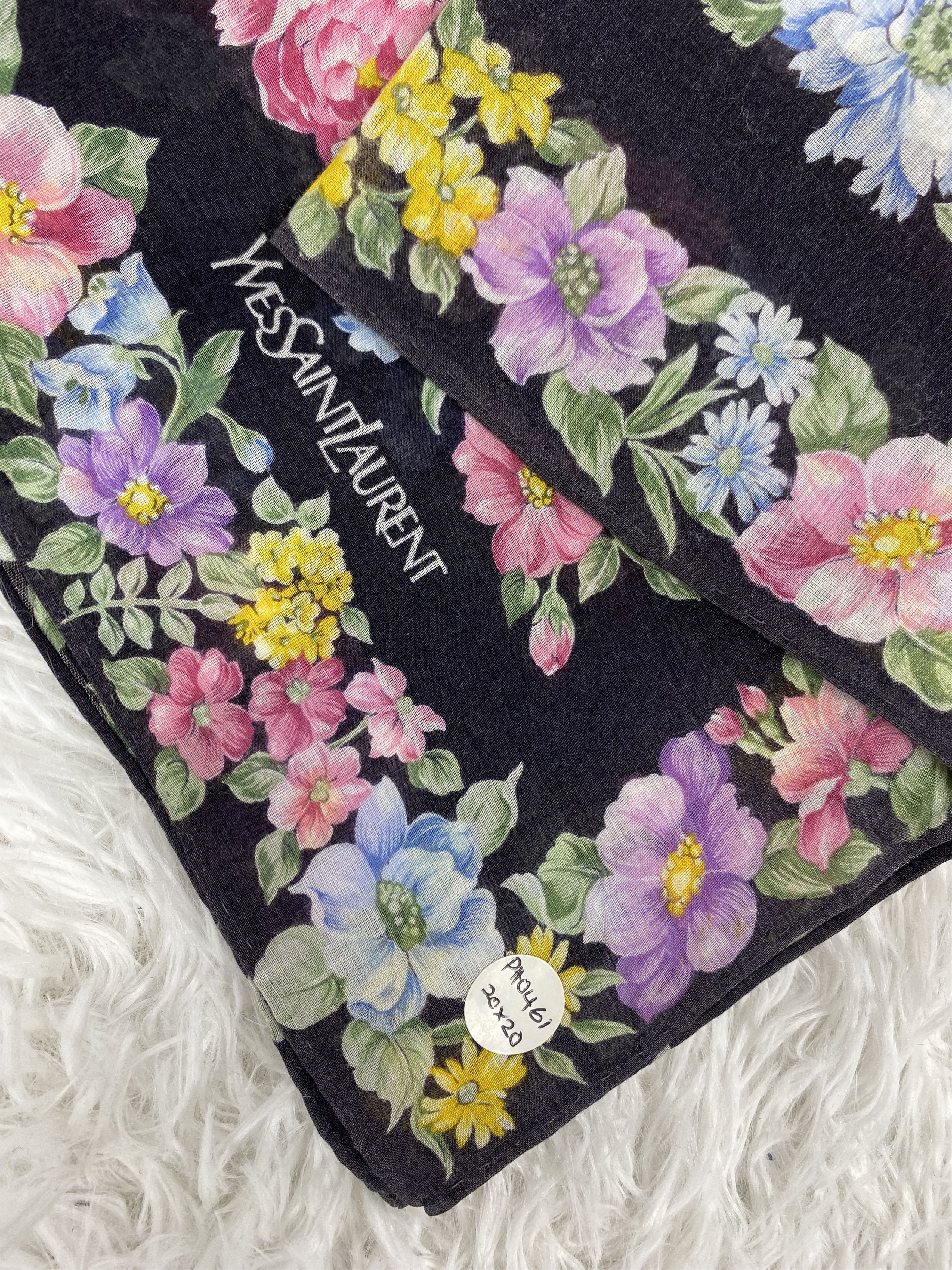 Yves Saint Laurent Vintage Yves Saint Laurent Handkerchief Neckerchief PH0461 Size ONE SIZE - 2 Thumbnail