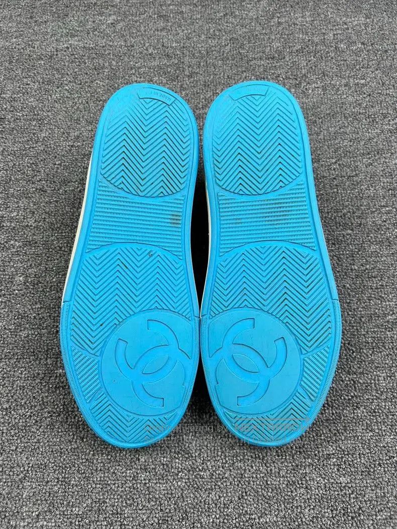 Chanel Chanel Rainbow Letter Low-Top Sneakers. Size US 8.5 / EU 41-42 - 5 Thumbnail