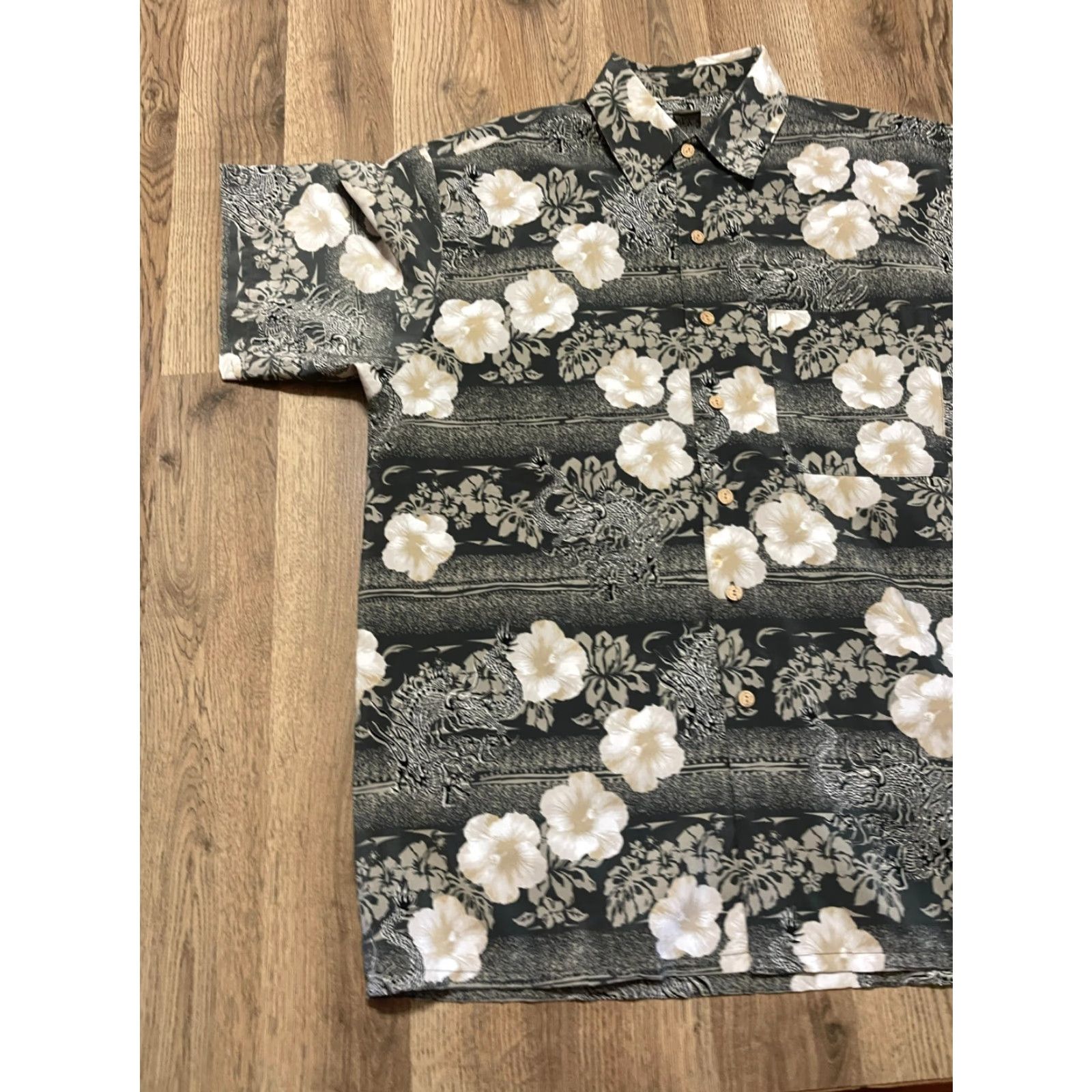 Vintage XG Island Topic Shirt Men’s Size M Grey White Floral Button Up Short Sleeve Vintage No Size US M / EU 48-50 / 2 - 3 Thumbnail