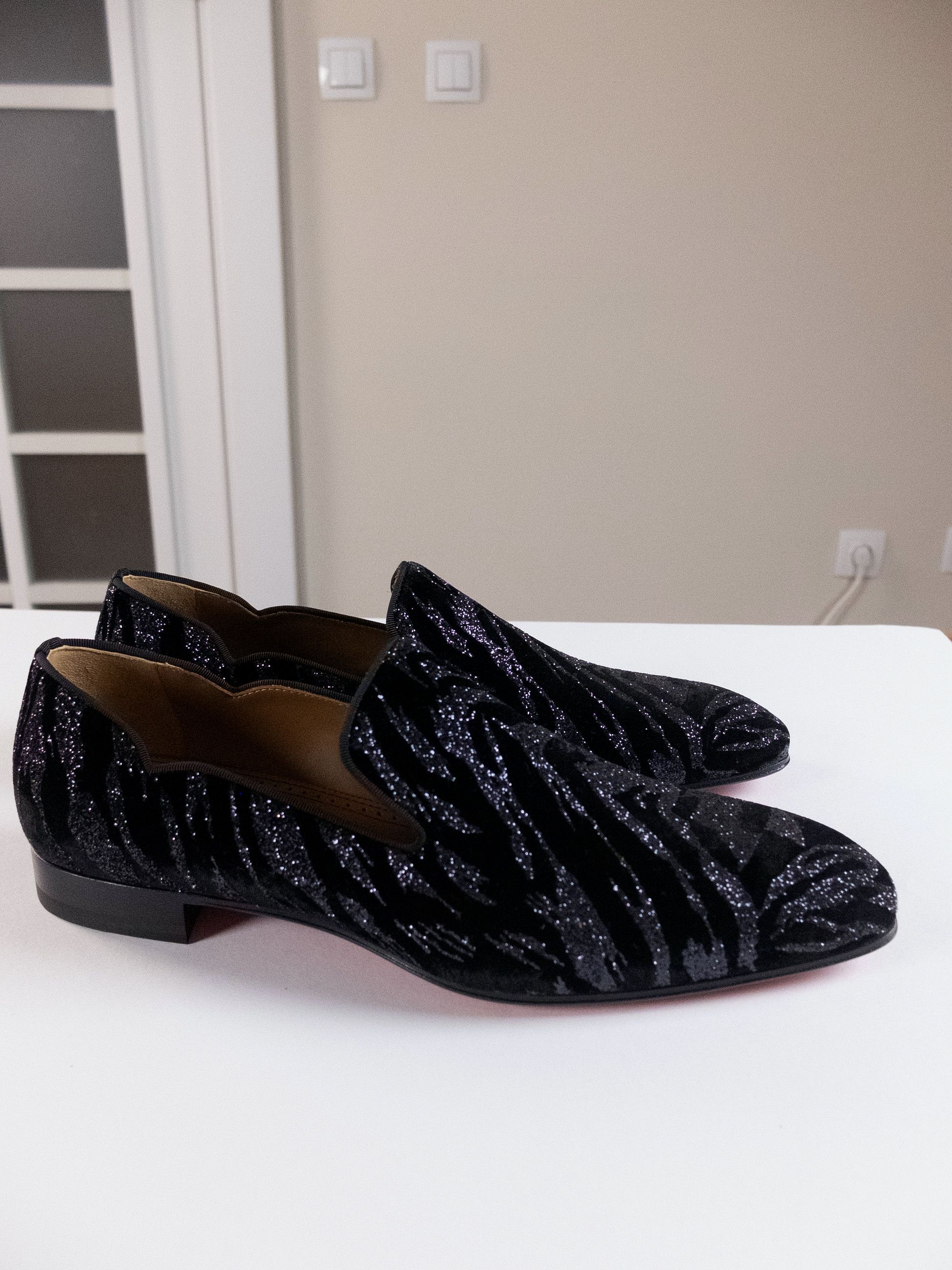 Christian Louboutin CHRISTIAN LOUBOUTIN Dandy Chick black velvet loafers glitter Size US 9 / EU 42 - 4 Thumbnail