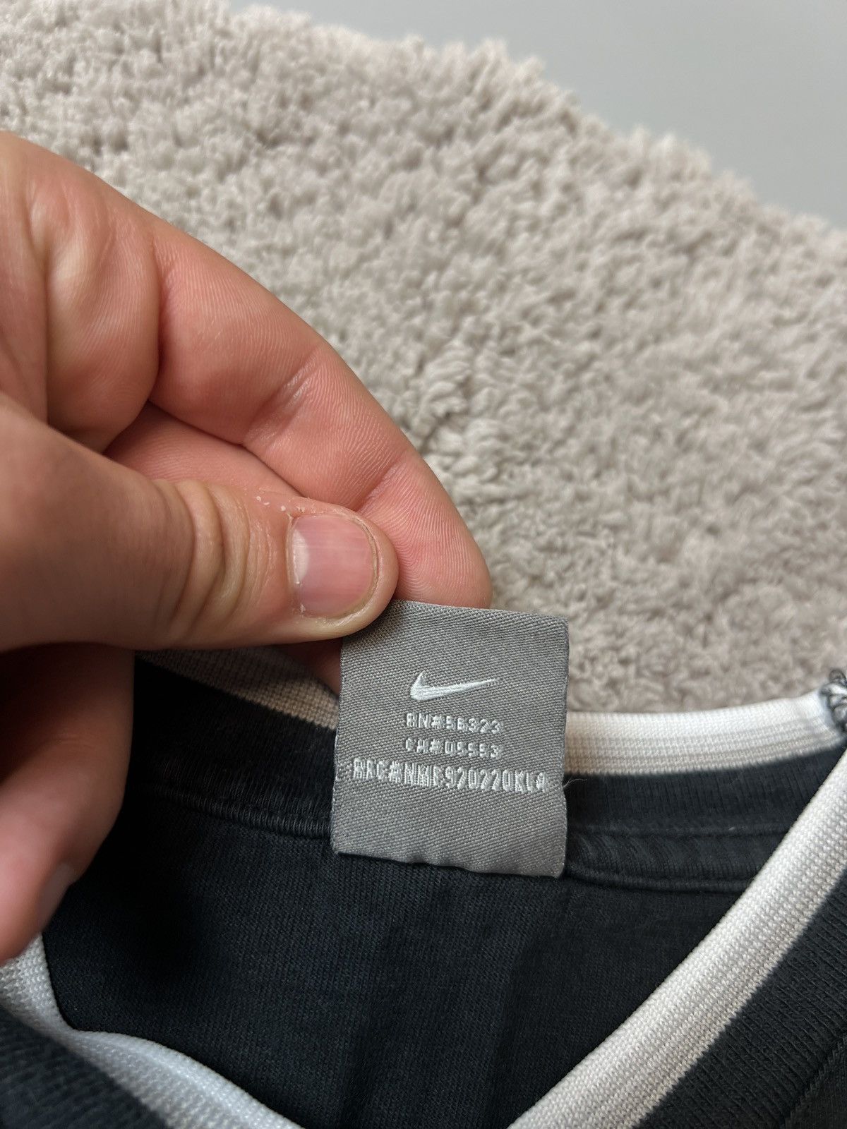 Nike × Vintage NIKE 90S VINTAGE SWOOSH LOGO T-SHIRT Y2K Size US XL / EU 56 / 4 - 5 Thumbnail