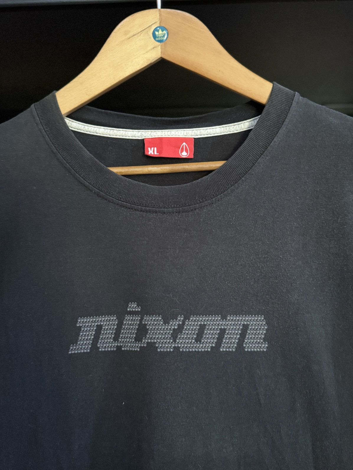 Tribal Streetwear Thrashed Vintage NIXON Sun Faded Usa Tee Size US XL / EU 56 / 4 - 2 Thumbnail