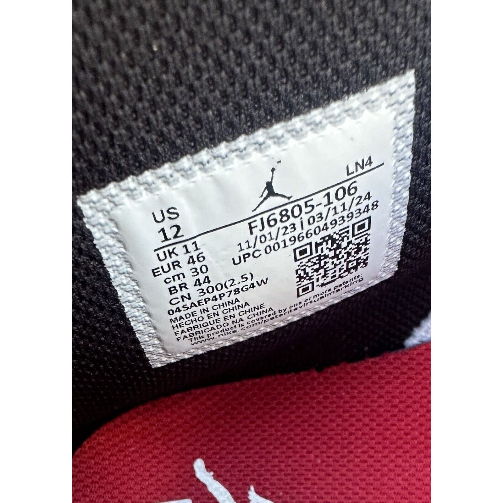 Jordan Brand × Nike Nike Air Jordan 1 Mid Chicago Football Cleats Men’s Size 12 Size US 12 / EU 45 - 12 Thumbnail
