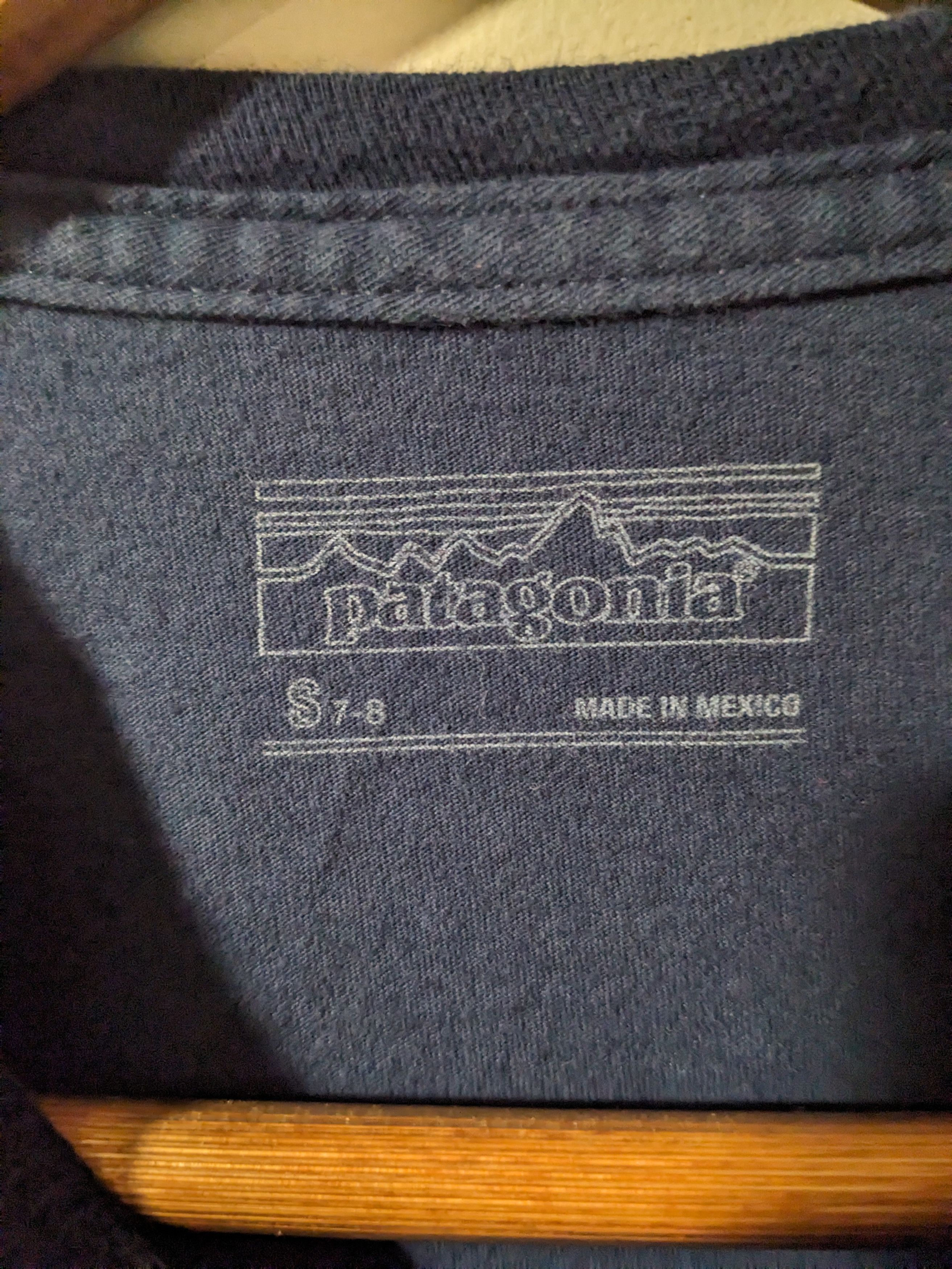 Designer × Patagonia Patagonia Logo Youth Medium Long-Sleeve T-Shirt Size US M / EU 48-50 / 2 - 3 Thumbnail