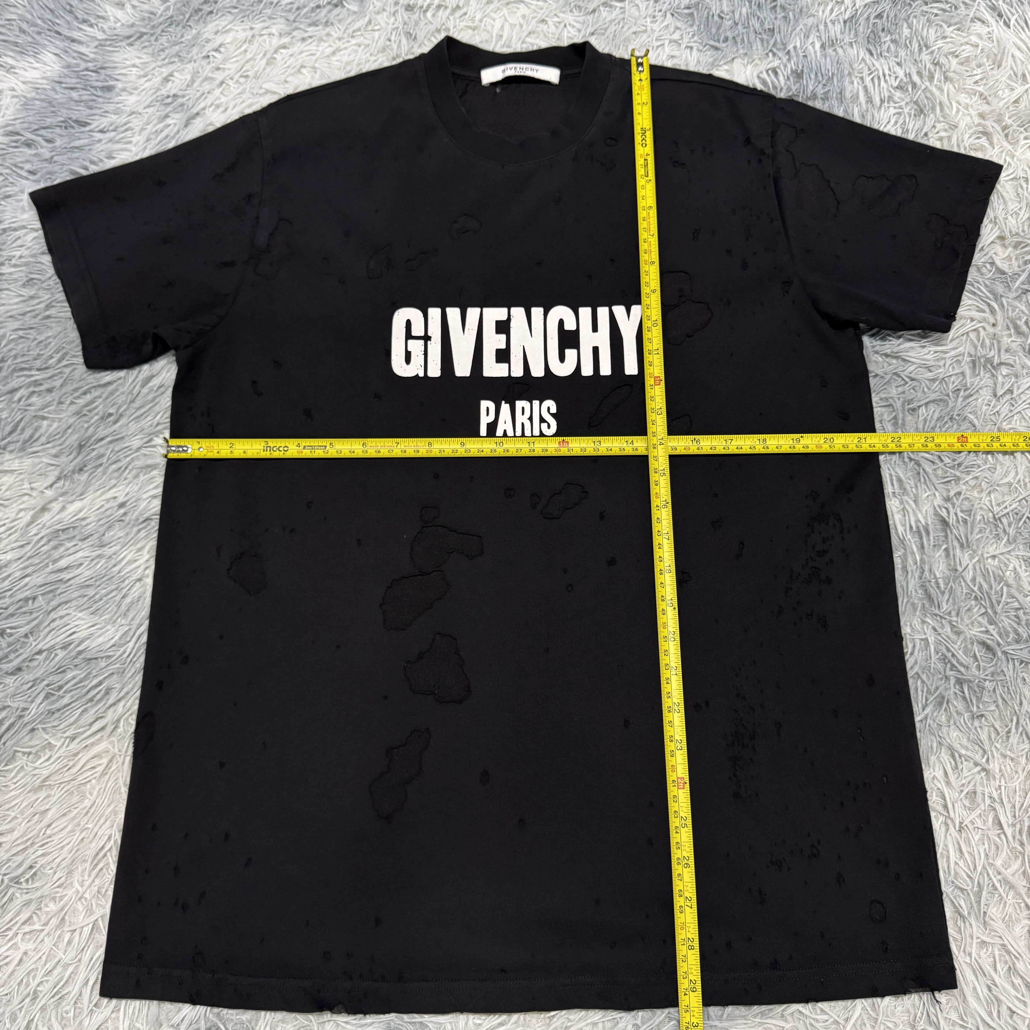 Givenchy Rare Givenchy Chest Logo Destruction Distressd Tshirt Size US XXS / EU 40 - 5 Thumbnail
