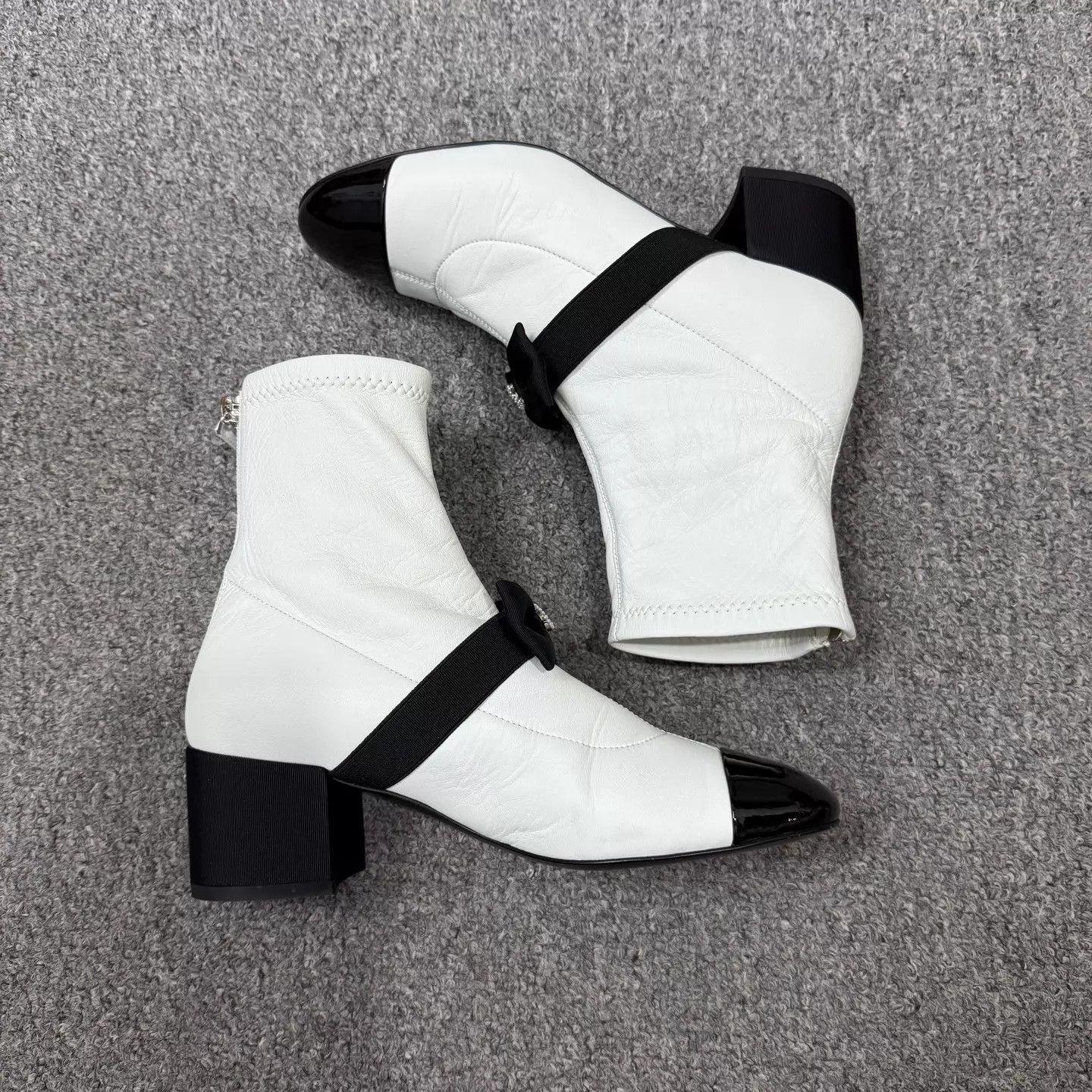 Chanel Chanel SS22 B&W Bow Short Boots 36 99 New Size US 5.5 / IT 35.5 - 5 Thumbnail