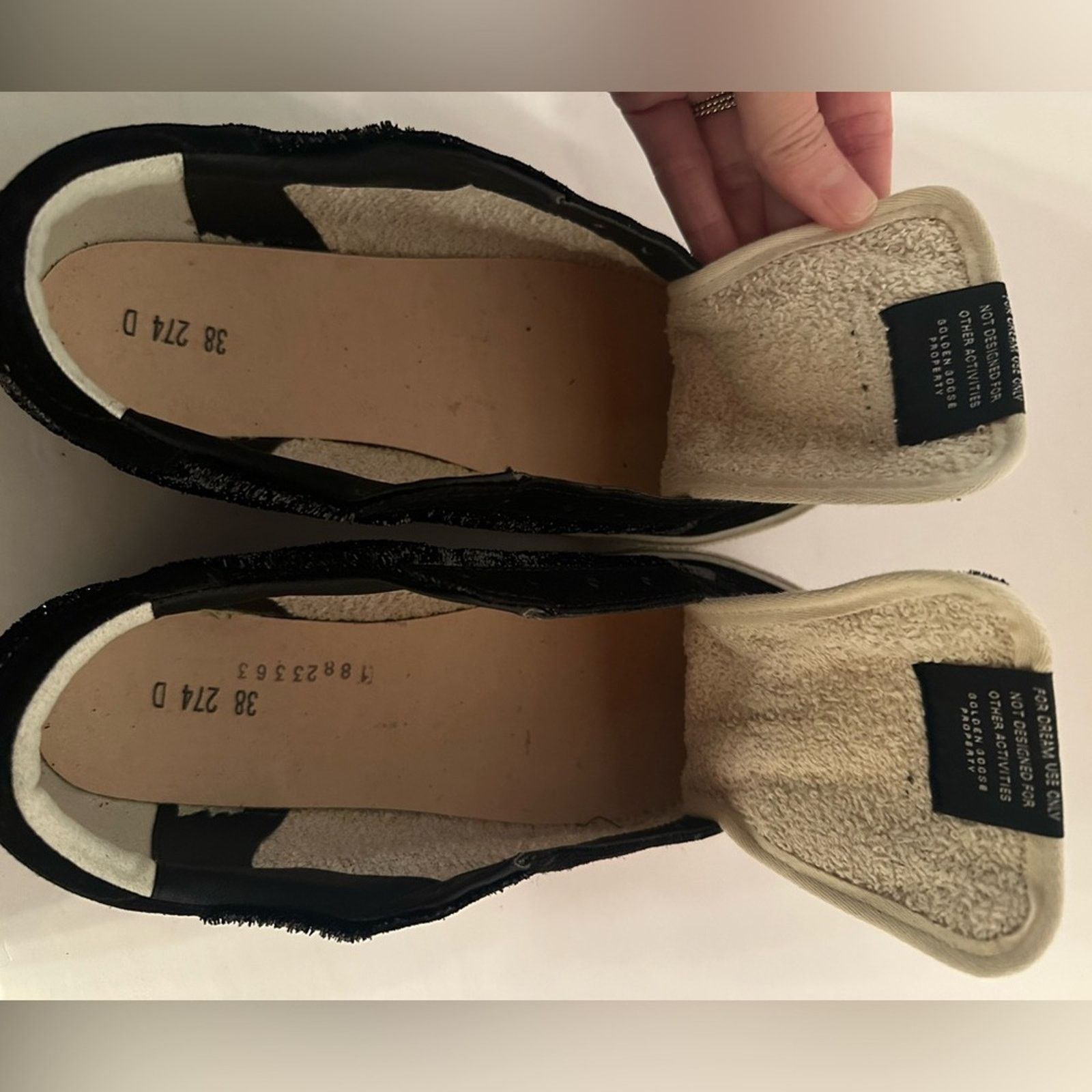 Golden Goose authentic Super Star Sneakers EU 38 US 8 black suede star Size US 8 / IT 38 - 9 Thumbnail
