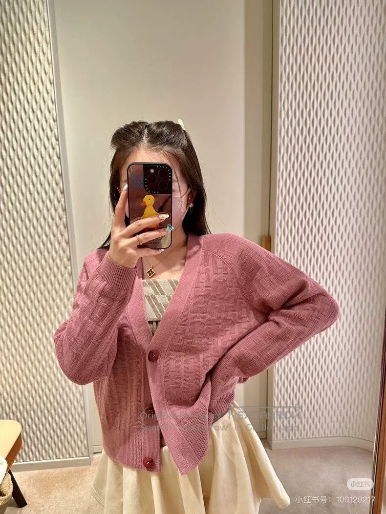 Hermes Hermes Fuchsia H Letter 100% Cashmere Cardigan Size XS / US 0-2 / IT 36-38 - 9 Thumbnail
