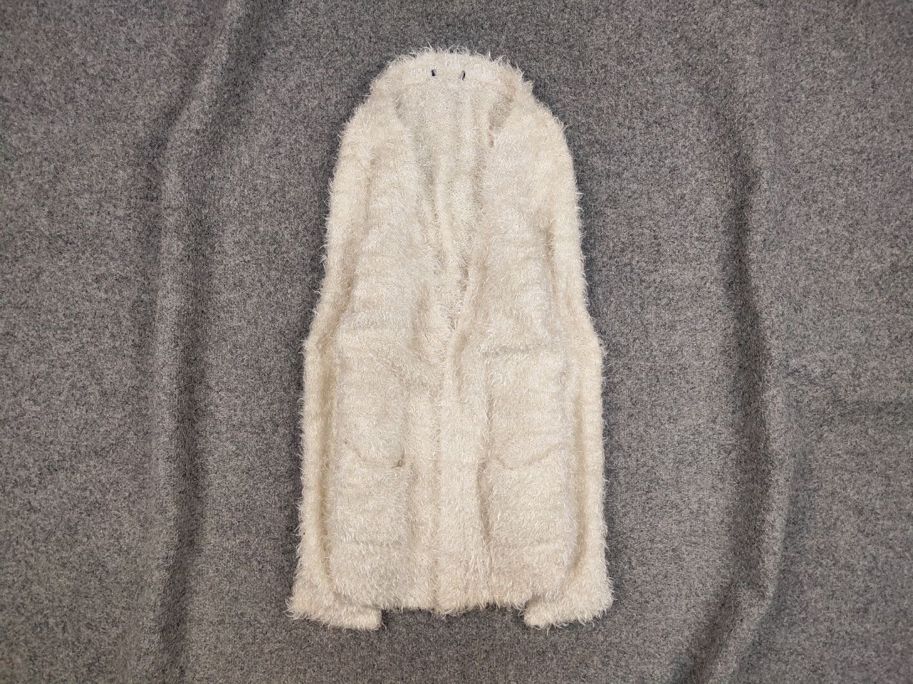Japanese Brand Vintage Japan Design Mohair fuzzy Cardigan Sweater Y2K Style Size US L / EU 52-54 / 3 - 1 Thumbnail