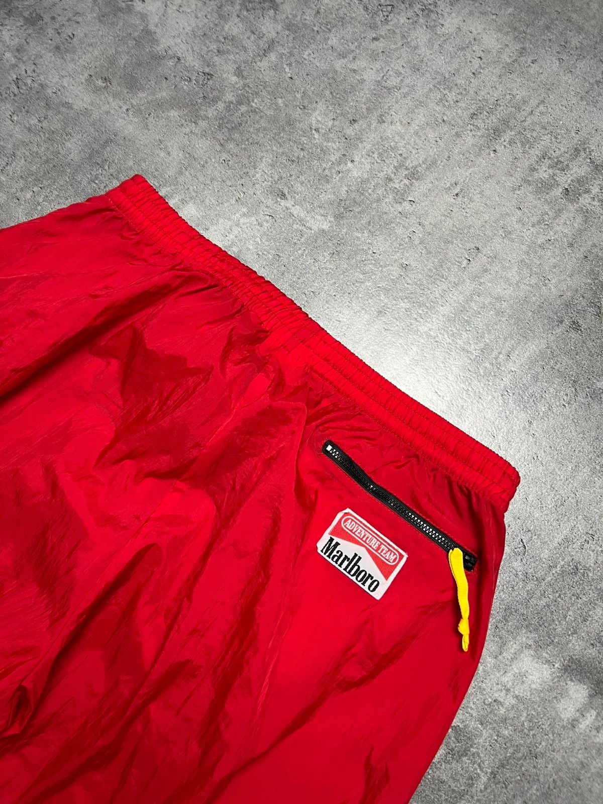Marlboro Vintage red Marlboro cigarettes tracksuit parachute pants Size US 36 / EU 52 - 3 Thumbnail