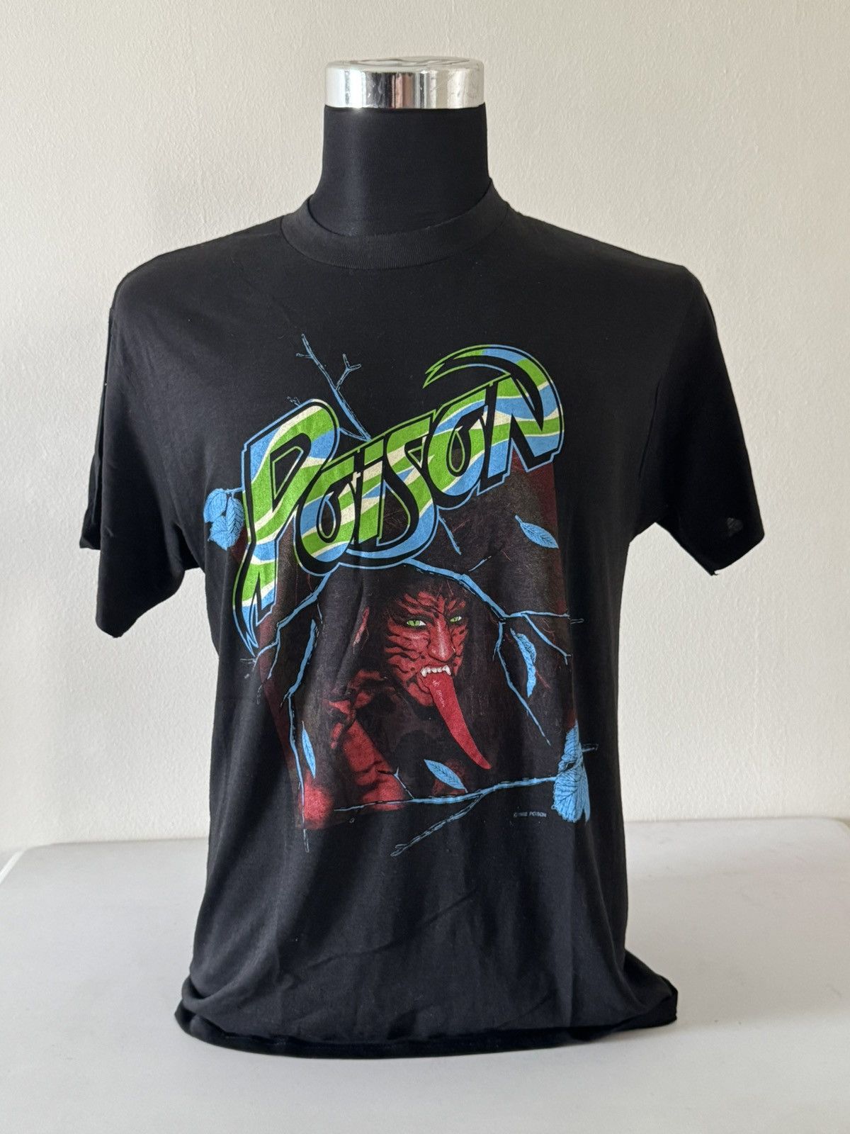 Vintage Vintage Poison Band Tshirt Size US XL / EU 56 / 4 - 1 Thumbnail