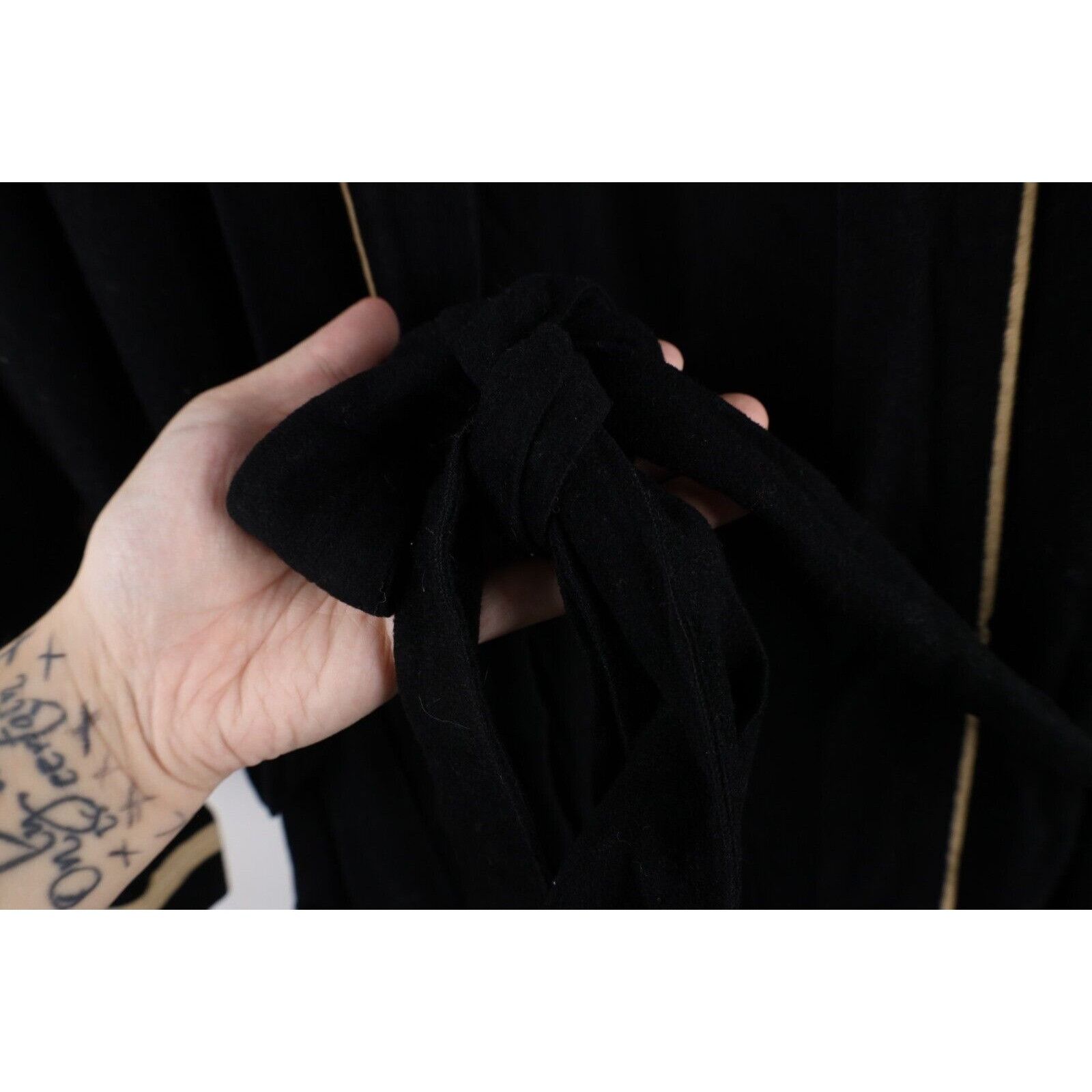 Vintage Vintage 60s 70s Streetwear Striped Velour Belted Robe Size US L / EU 52-54 / 3 - 7 Thumbnail