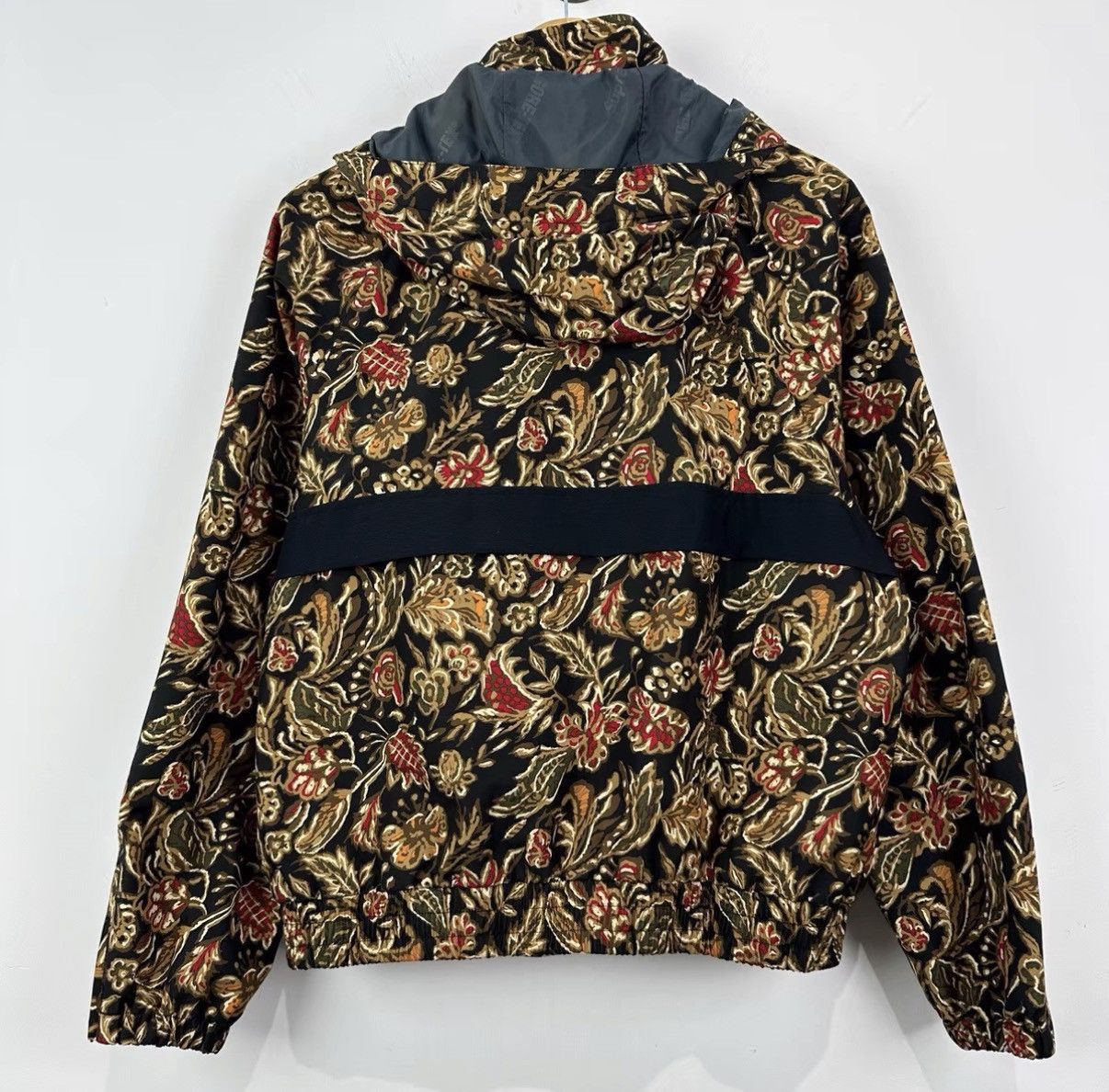 Supreme Supreme x Gore-Tex Floral Jacket J42 Size US S / EU 44-46 / 1 - 2 Thumbnail