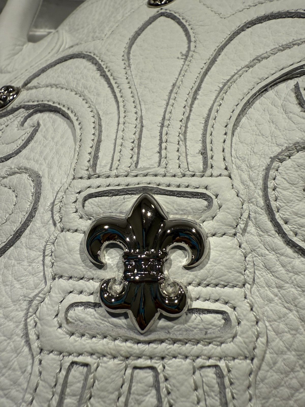 Chrome Hearts 🔥Chrome Hearts Fleur Leather Patches White Tote Bag🔥 Size ONE SIZE - 3 Thumbnail