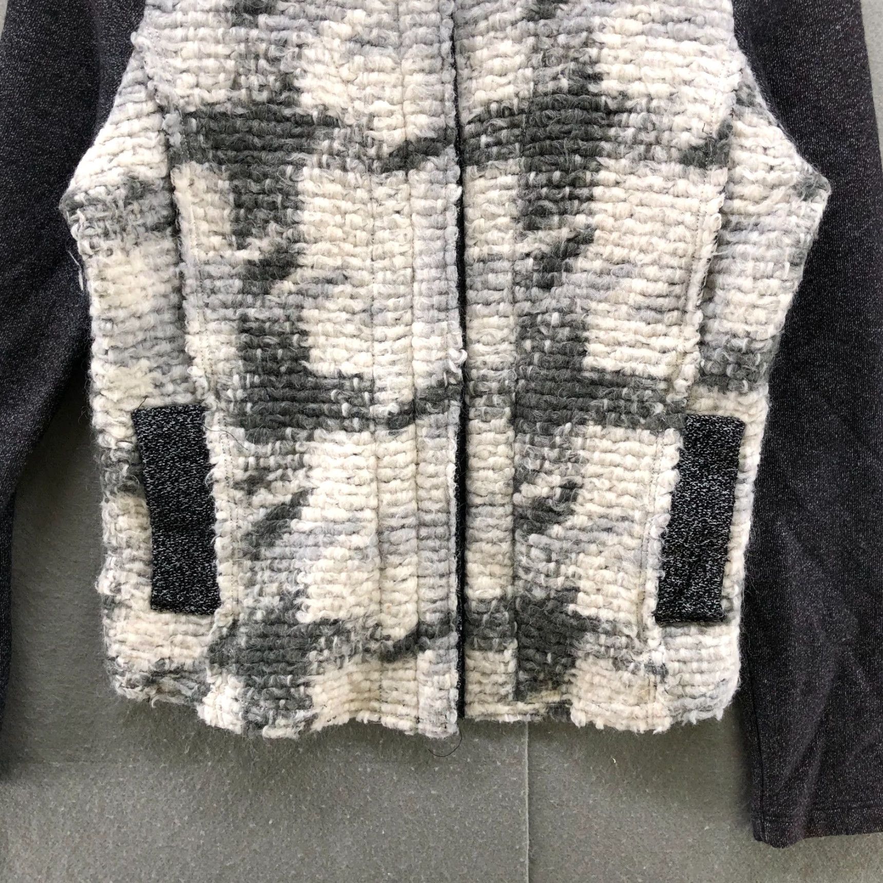 Anthropologie Anthropologie Dolan Tweed Jacket Womens S Zip Up Gray Plaid Wool Blend Modern Wool Mohair Lining Wool Outer Shell Casual Workwear Fall Winter Shirts? Size S / US 4 / IT 40 - 4 Thumbnail