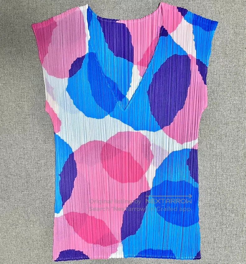 Issey Miyake Issey Miyake Pink and Blue Circle Print Tank Top Size L / US 10 / IT 46 - 1 Thumbnail