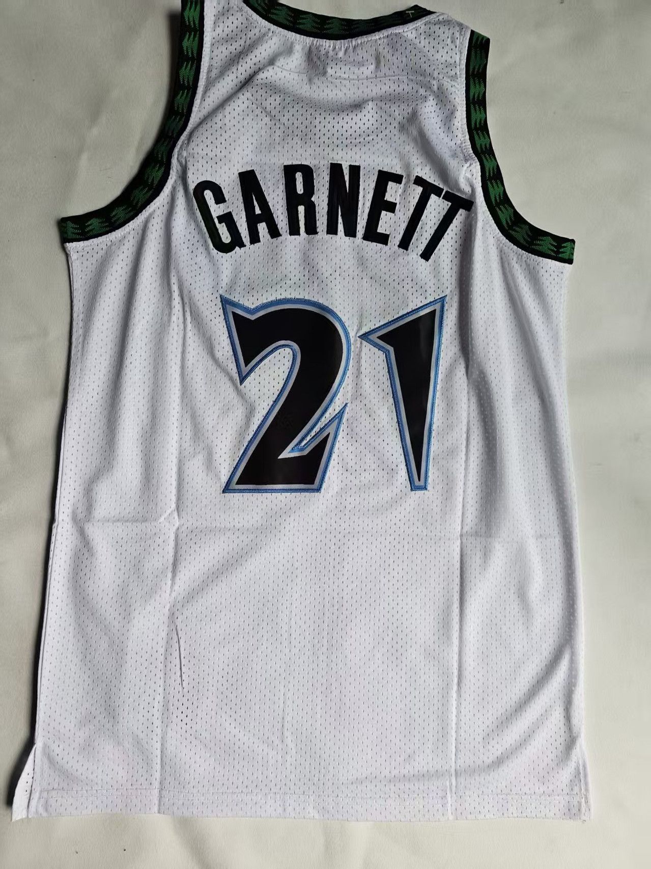 NBA Minnesota Timberwolves Kevin Garnett Jersey White Size US XL / EU 56 / 4 - 2 Thumbnail