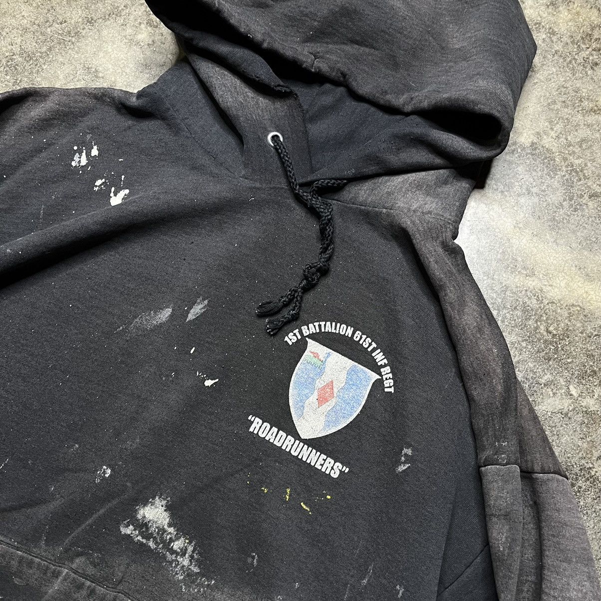 Vintage vintage army road runners thrashed black faded hoodie Size US XL / EU 56 / 4 - 13 Thumbnail