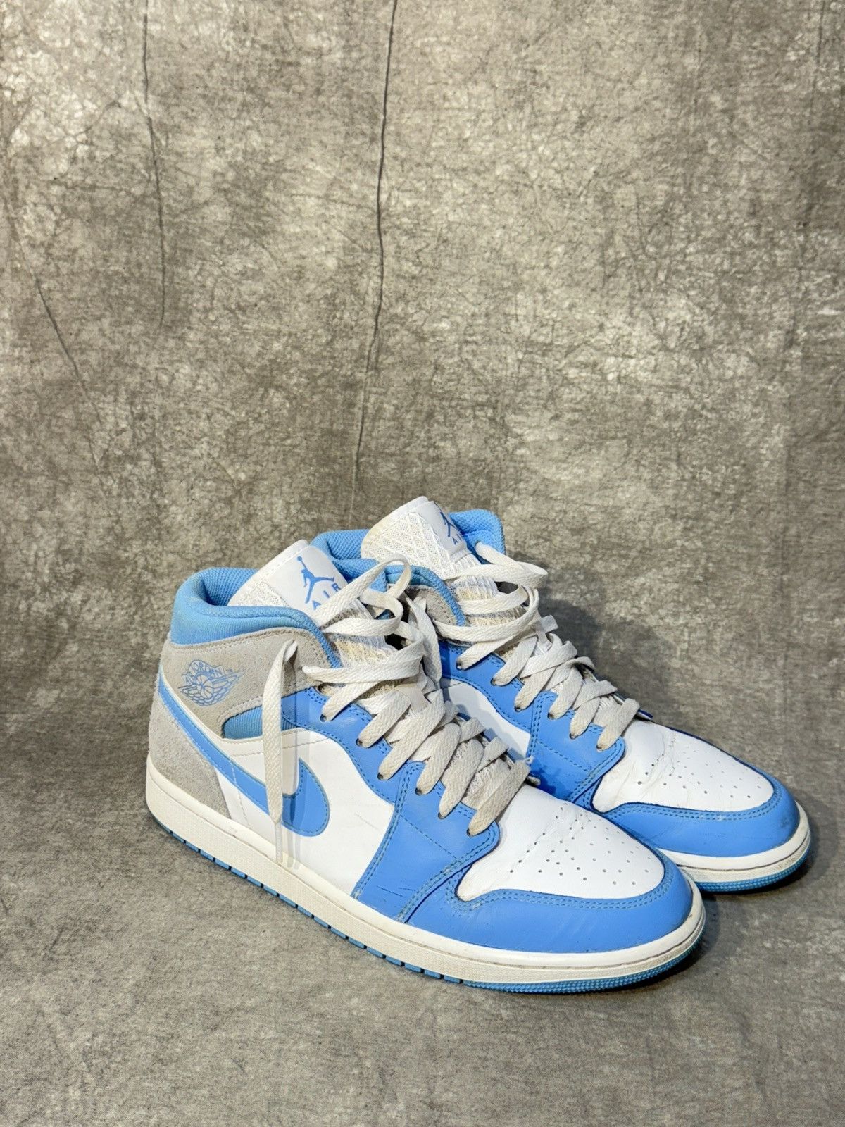 Jordan Brand Air Jordan 1 Mid University Blue Grey Size US 10.5 / EU 43-44 - 1 Thumbnail