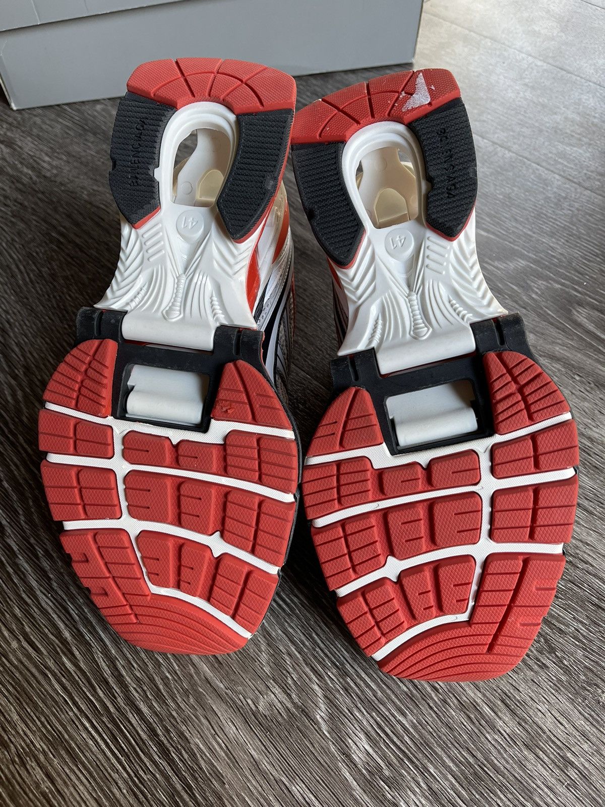 Balenciaga Xpander Sneaker White Silver Red