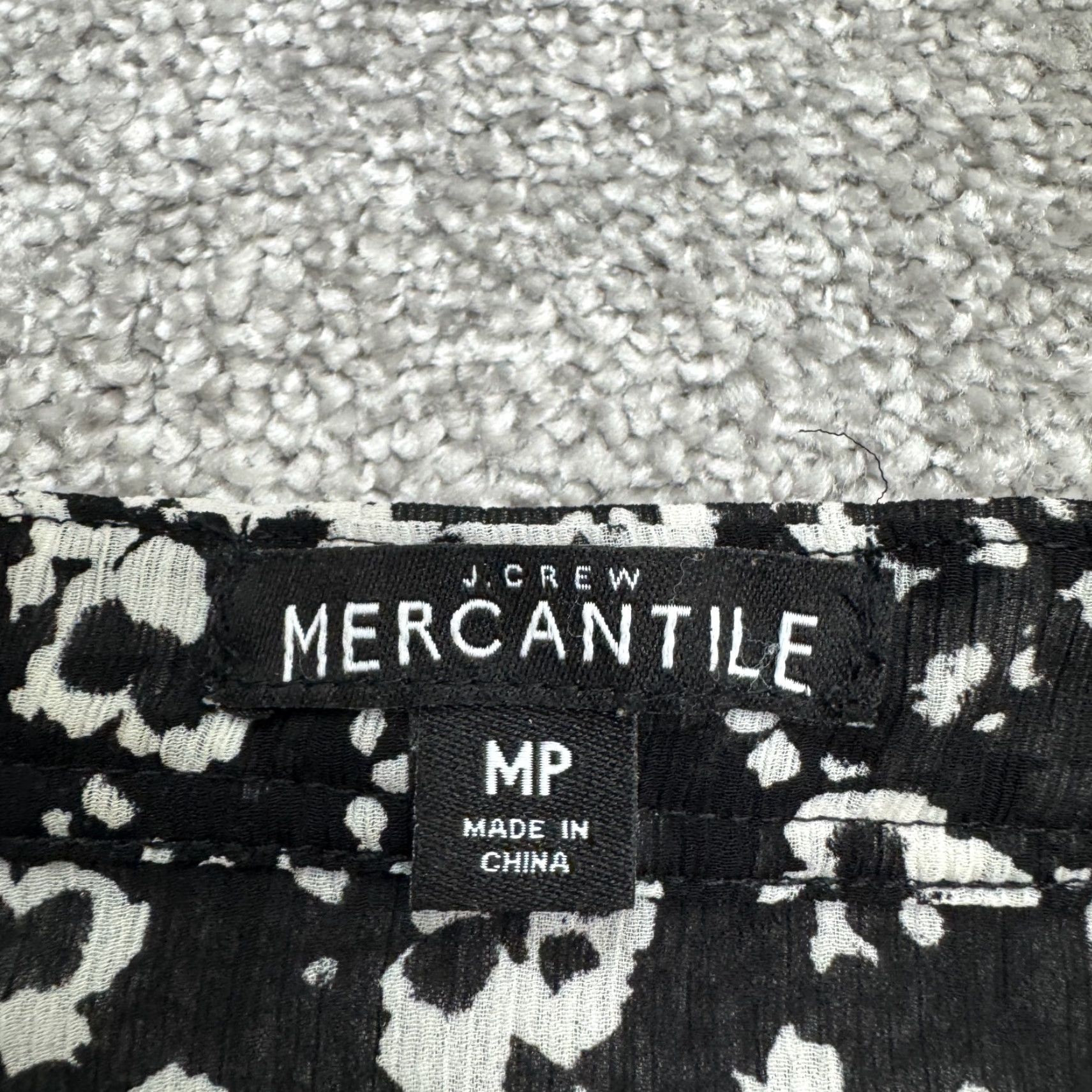 J.Crew J.CREW Merchantile Floral Ruffle Mini Dress Womens Petite Medium Black Elastic Shirt? Size M / US 6-8 / IT 42-44 - 4 Thumbnail