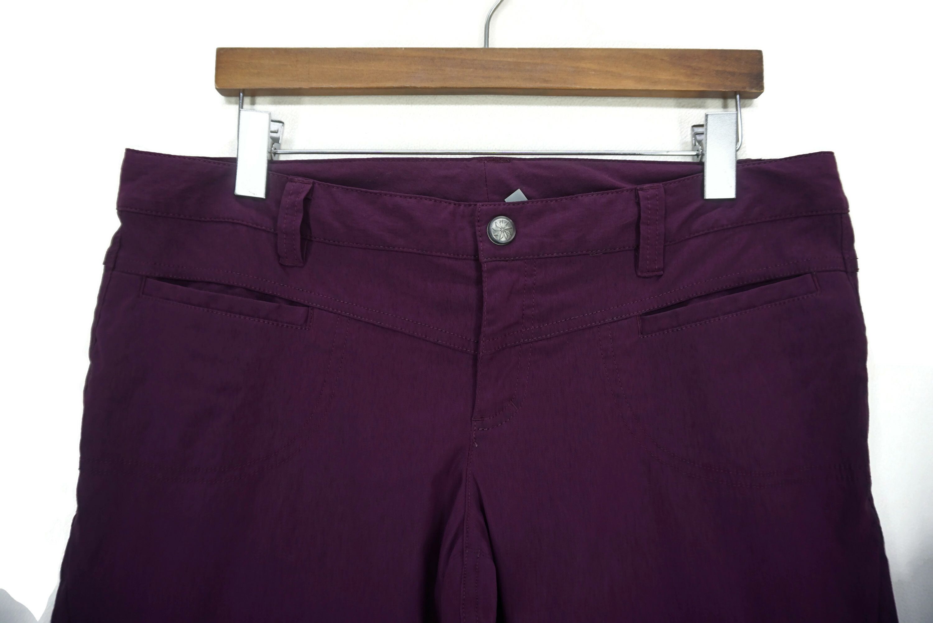 Athleta Cargo Pants Size 12 fit W35xL29.5 Low-Rise Bootcut Size 34" / US 12 / IT 48 - 3 Thumbnail