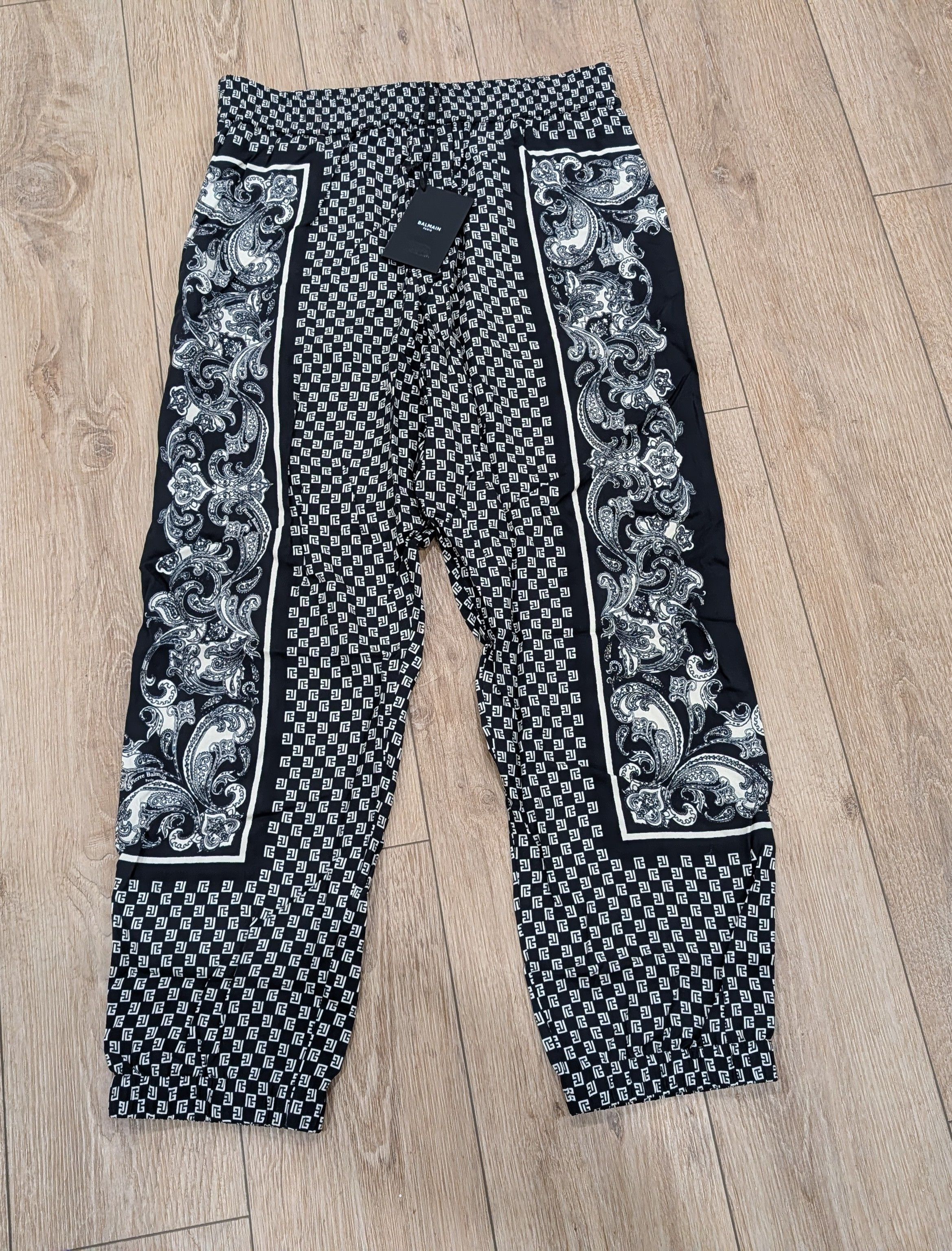 Balmain BALMAIN Mini Monogram Paisley Jogger Pants Black 50 US 34 Size US 34 / EU 50 - 1 Thumbnail