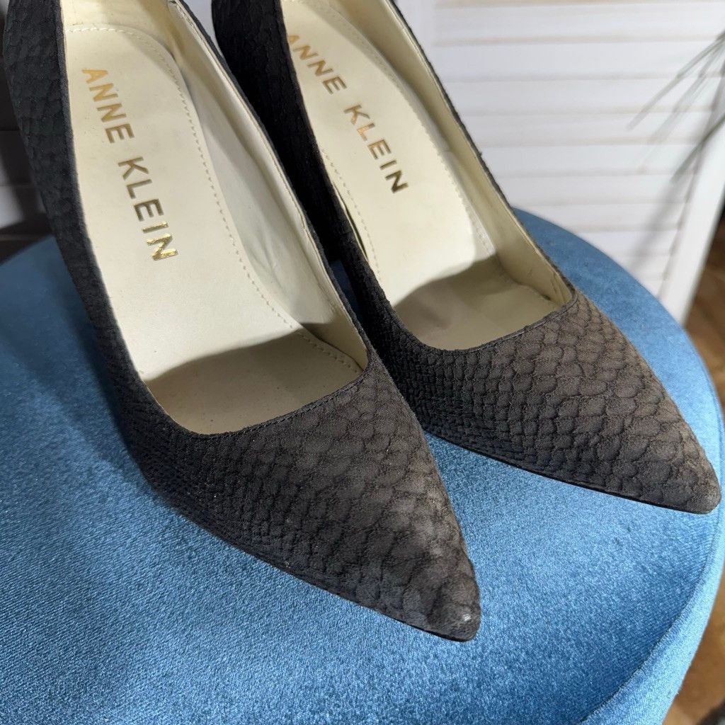 Anne Klein suede pump shoes brown & gray reptile pattern pointed toe 10 Size US 10 / IT 40 - 5 Thumbnail
