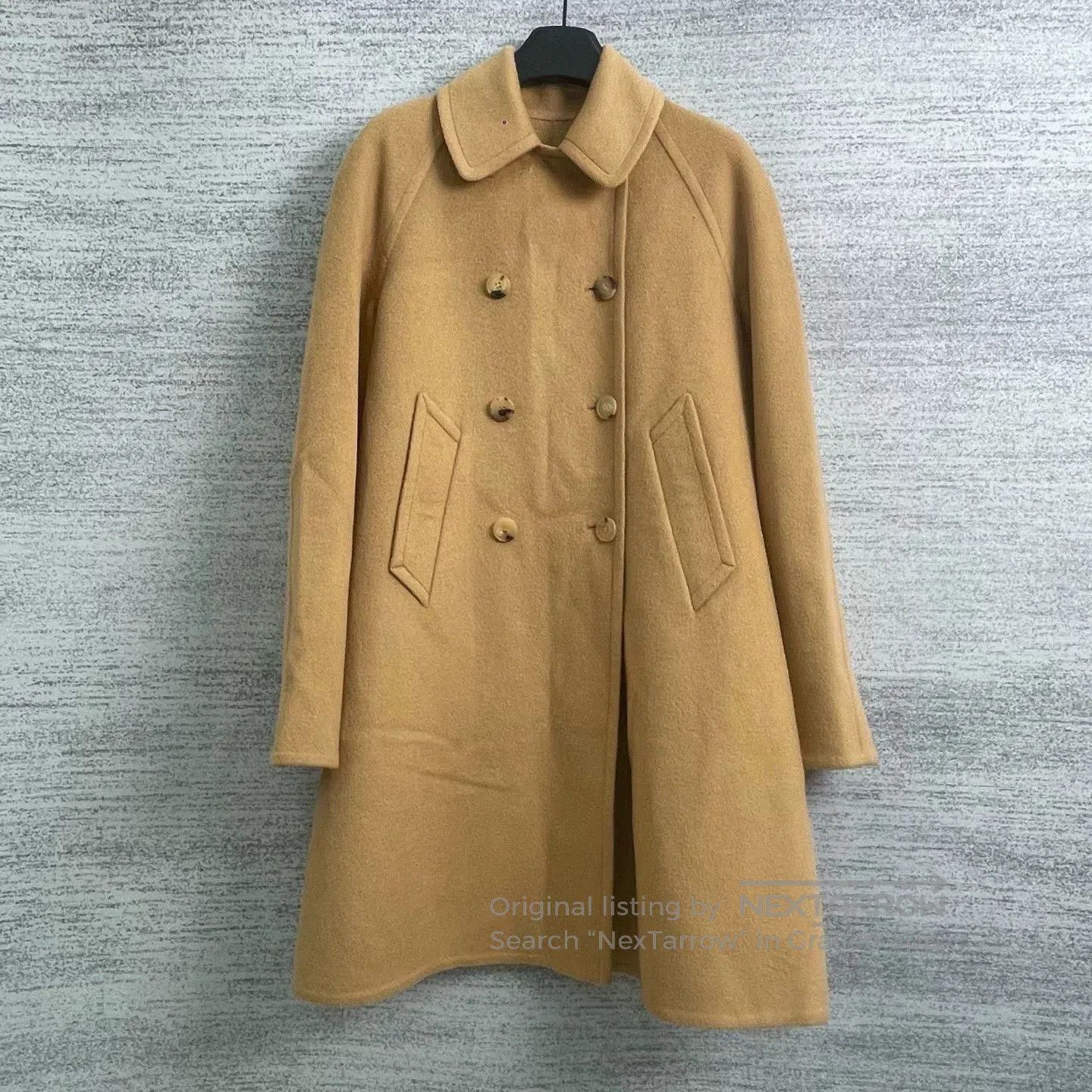Hermes hermes double-breasted collar coat in beige. Size US M / EU 48-50 / 2 - 1 Thumbnail