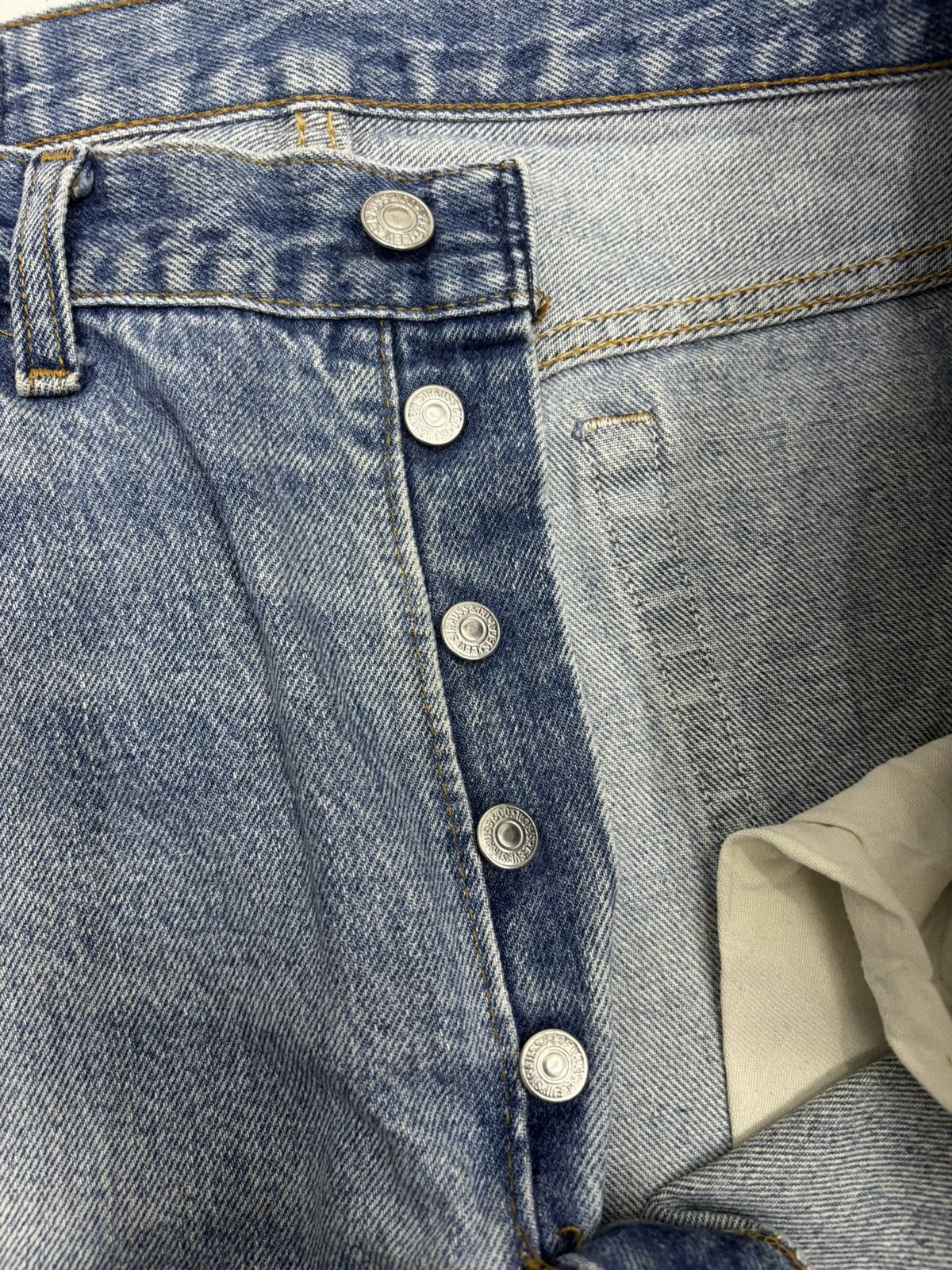 Levi's LEVIS 501 USA DISTRESSED THRASHED RIPPED DENIM JEANS Size US 34 / EU 50 - 10 Thumbnail