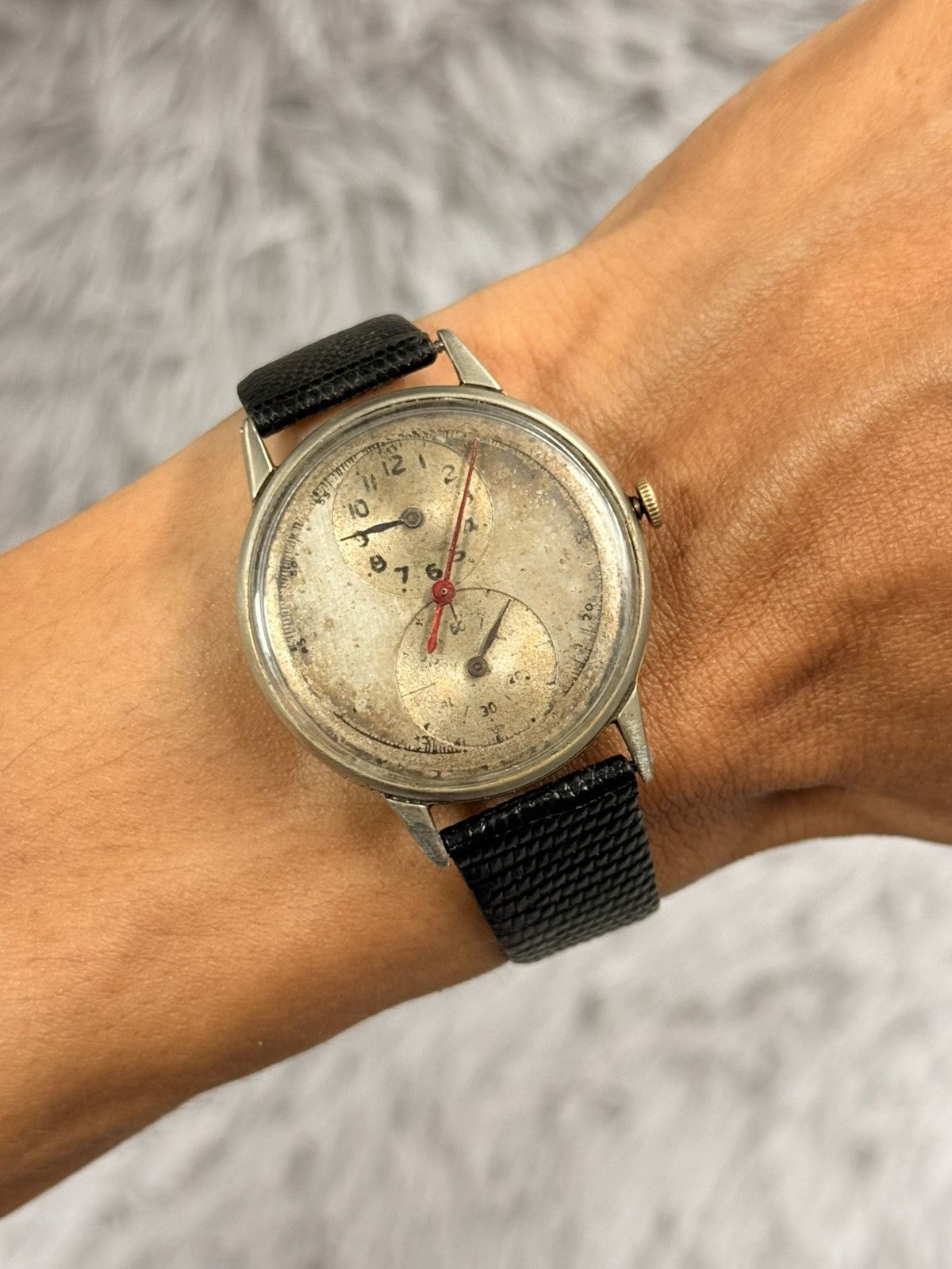 Vintage Vintage UNBRAND 3 Hands Swiss 15 Jewels Manual Men’s Watch Size ONE SIZE - 2 Thumbnail