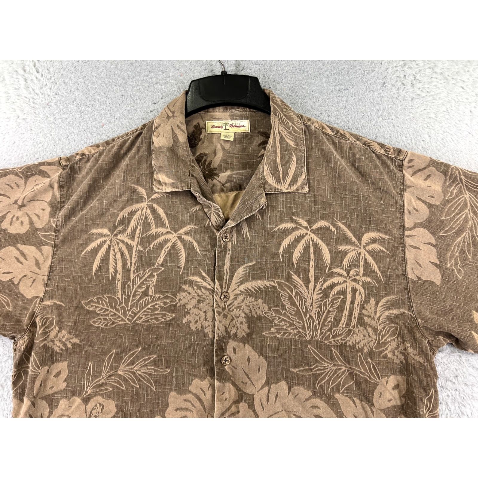 Tommy Bahama Tommy Bahama Shirt Mens XL Black 100% Silk Floral Hawaiian Vacation Beach Size US XL / EU 56 / 4 - 4 Thumbnail