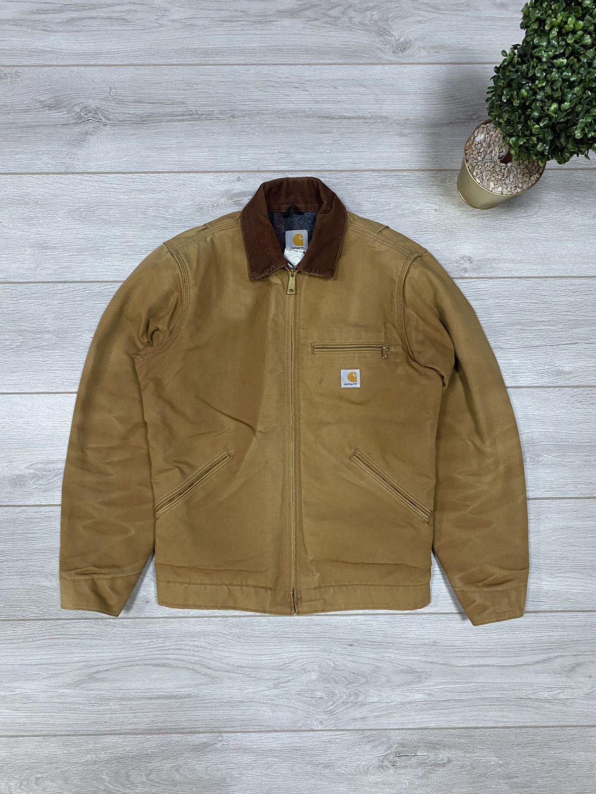 image of Carhartt Detroit Vintage Jacket Sun Faded in Sand, Men's (Size Medium)