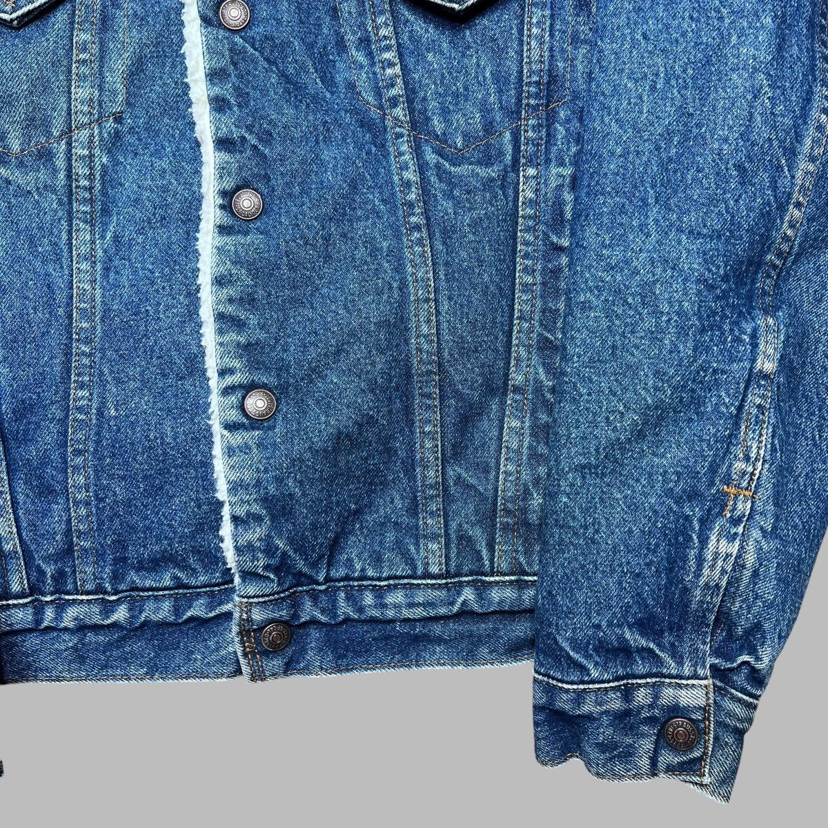Levi's × Vintage Vintage 1980s Levi’s Denim Sherpa Lined Trucker Jacket Size US S / EU 44-46 / 1 - 16 Thumbnail
